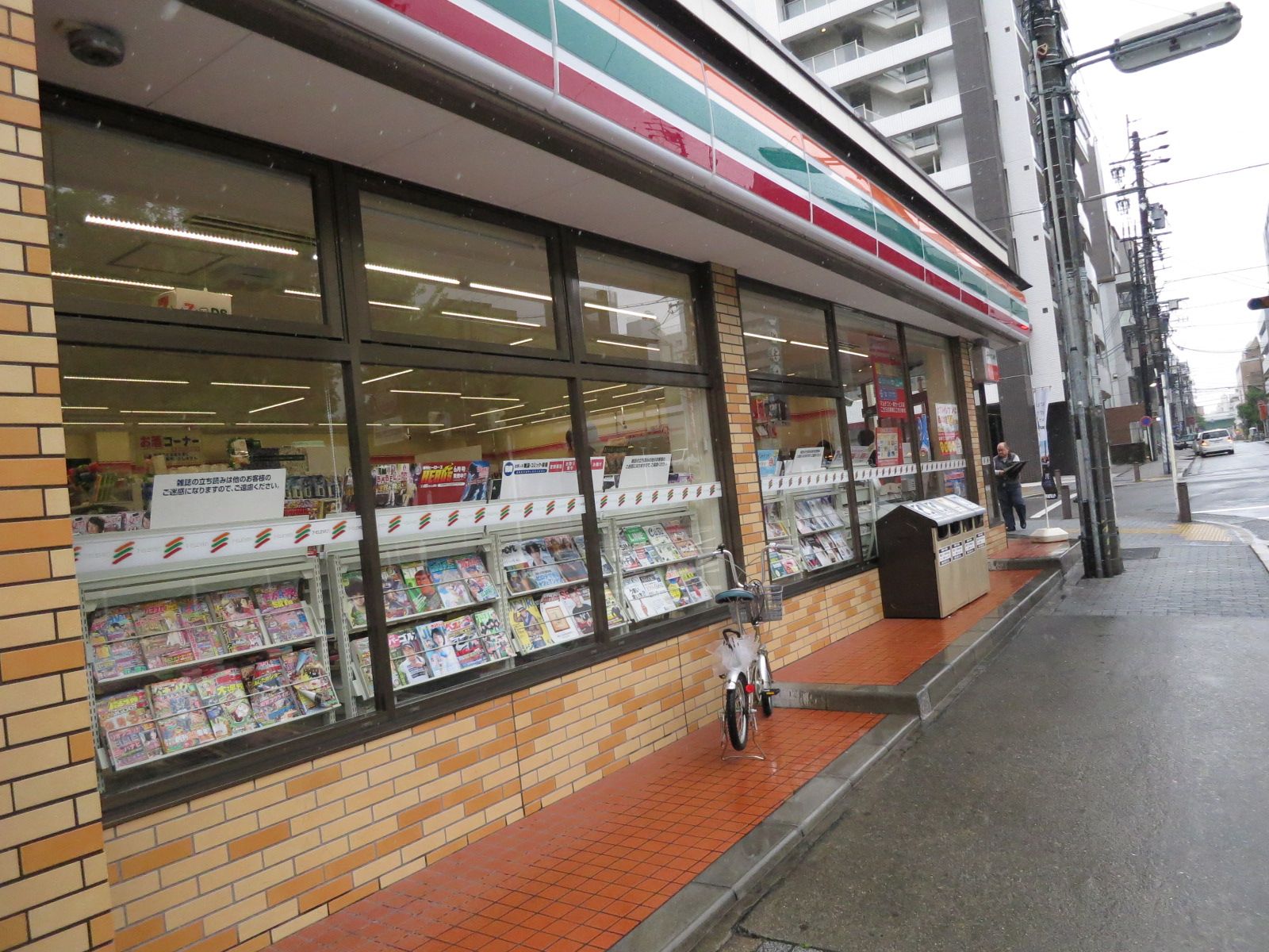 徒歩1分のセブンイレブン