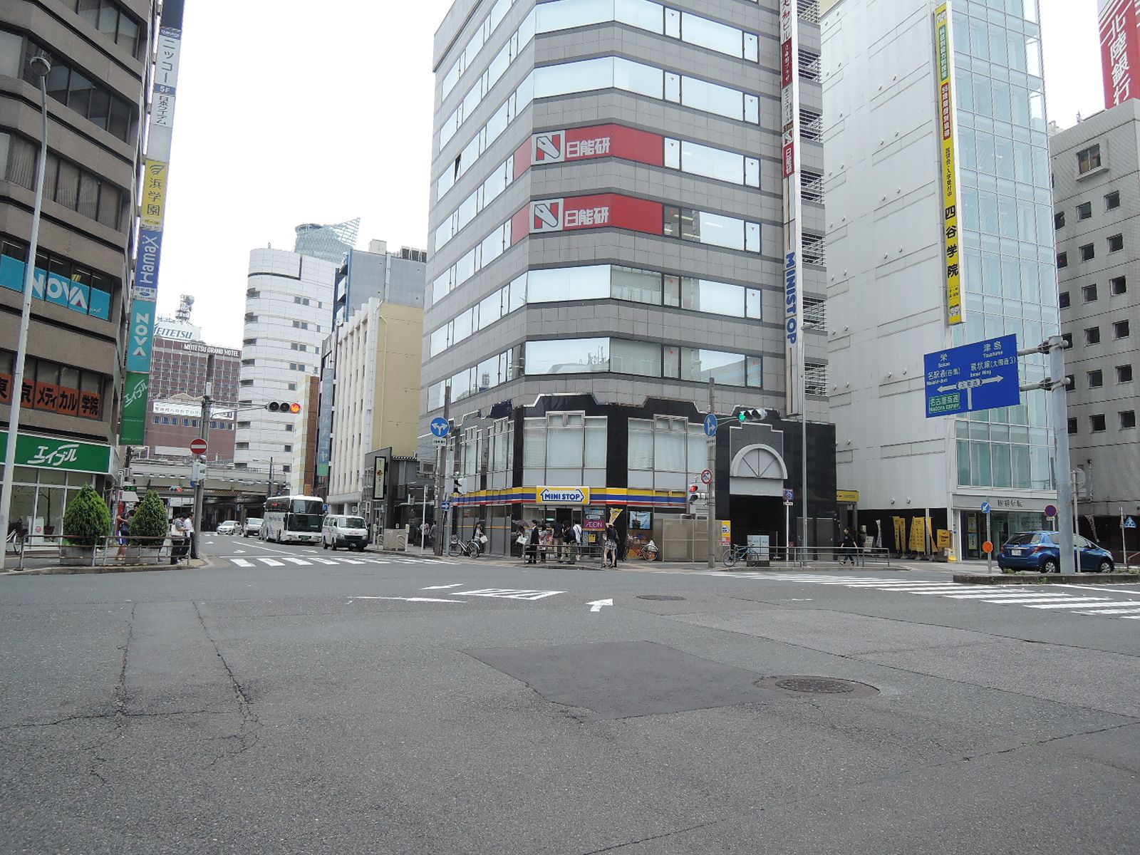 「太閤通」から一本入った立地