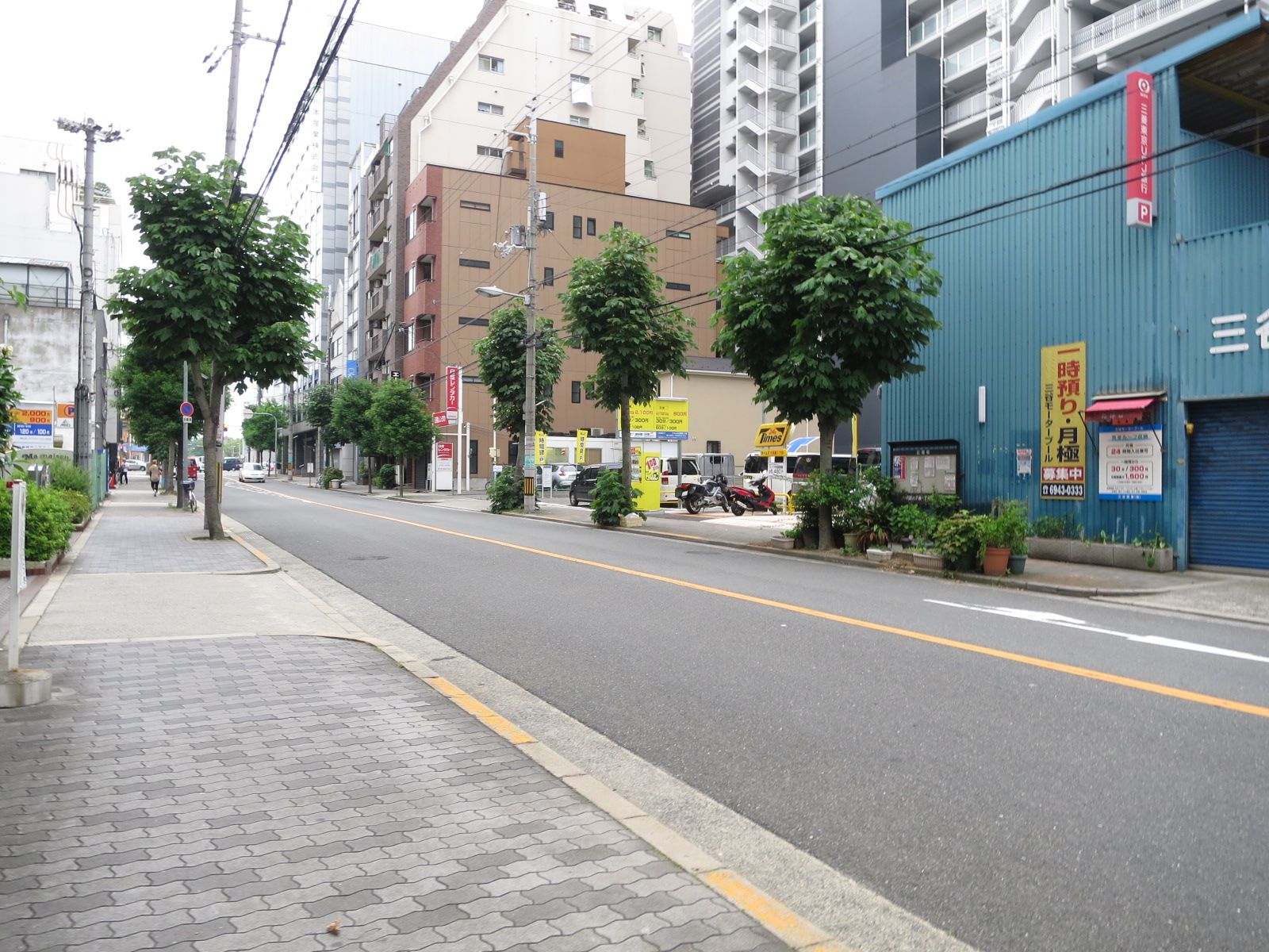 大手前フタバビル前の通り
