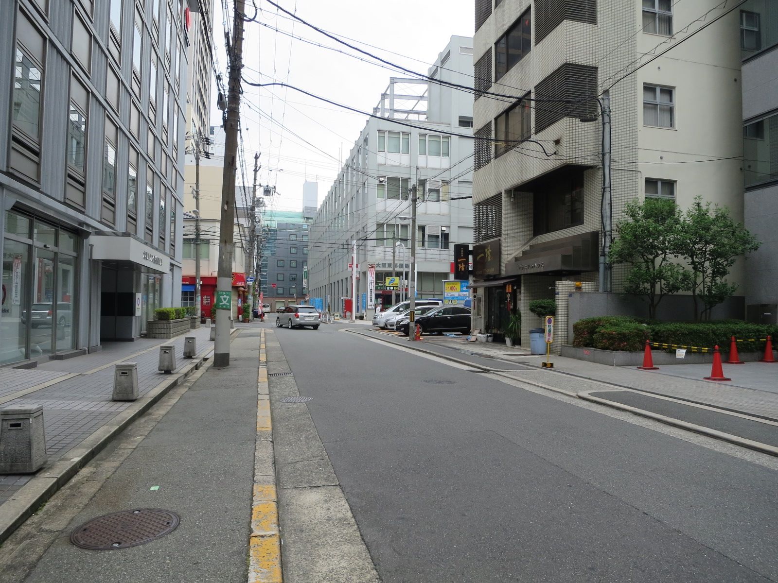 シークス前の通り