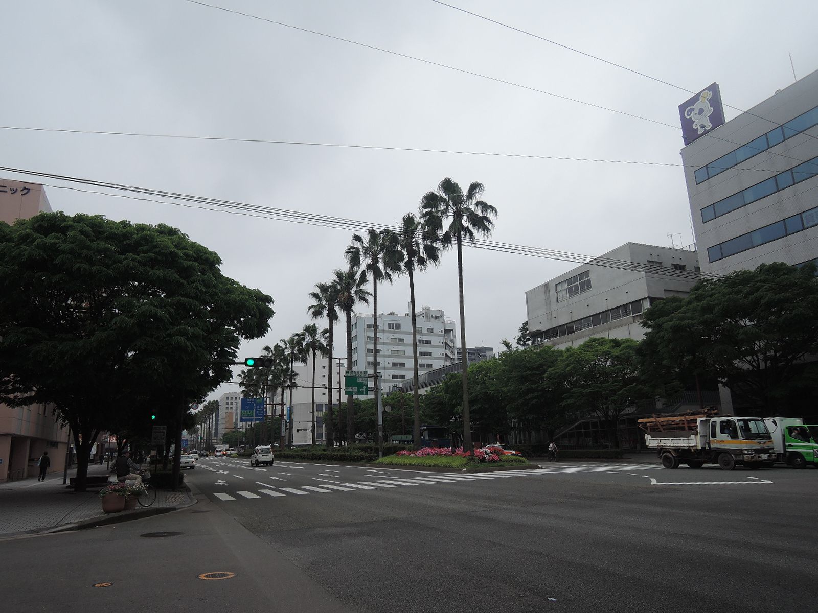 大博通りとぶつかる交差点