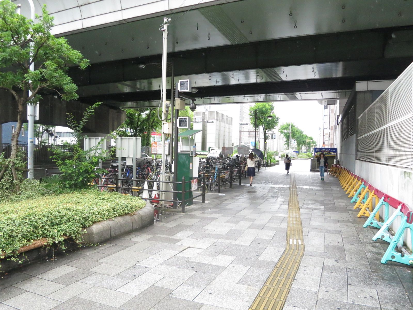 近くを通る高速道路