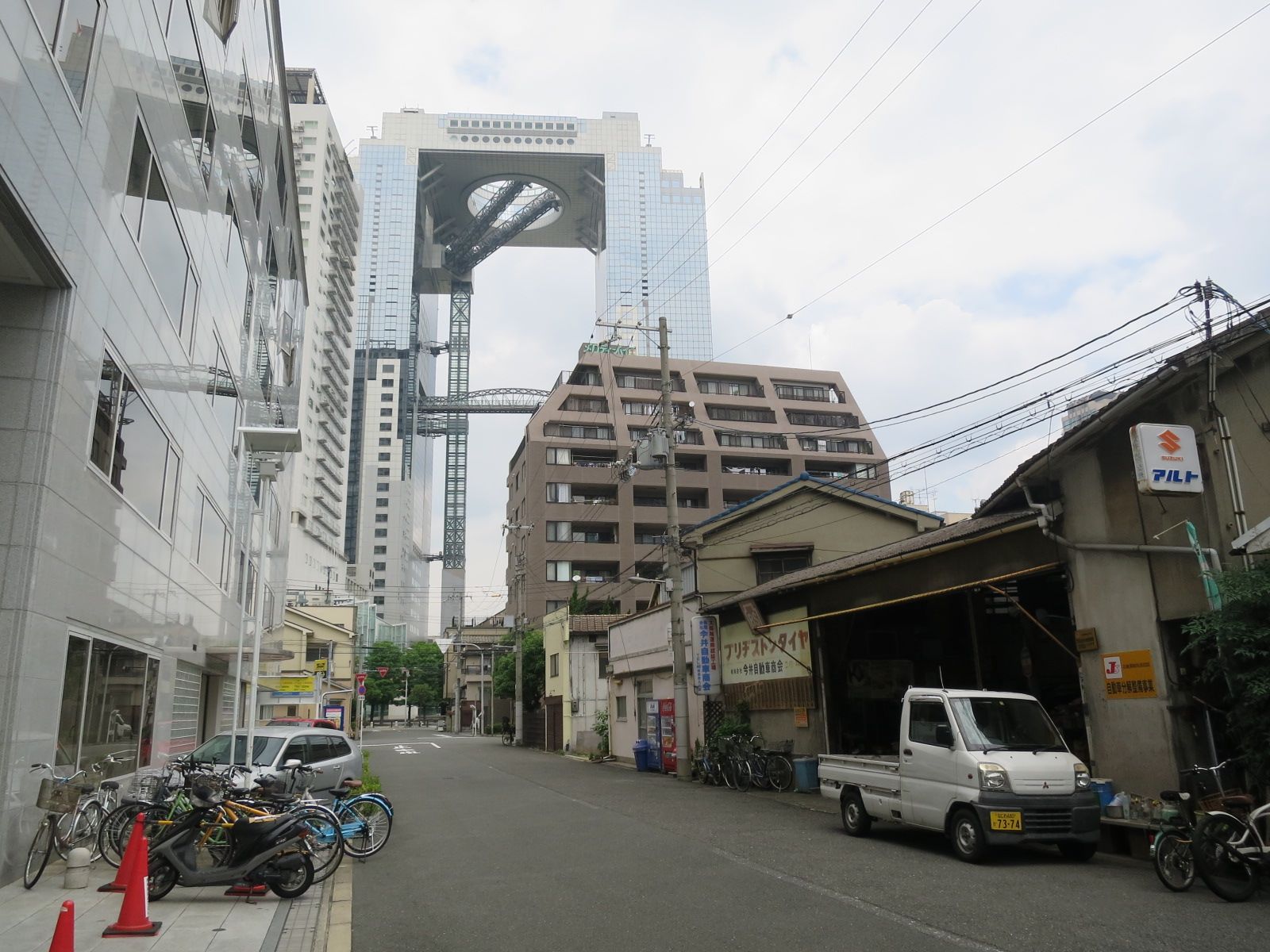 近くに見えるウェスティンホテル大阪