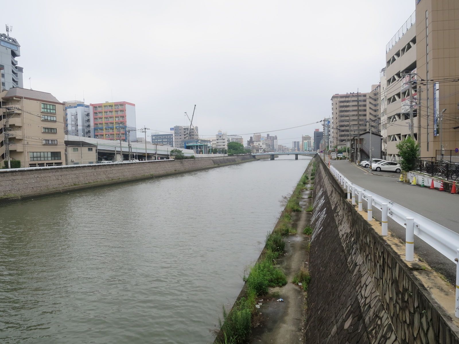 近くの川