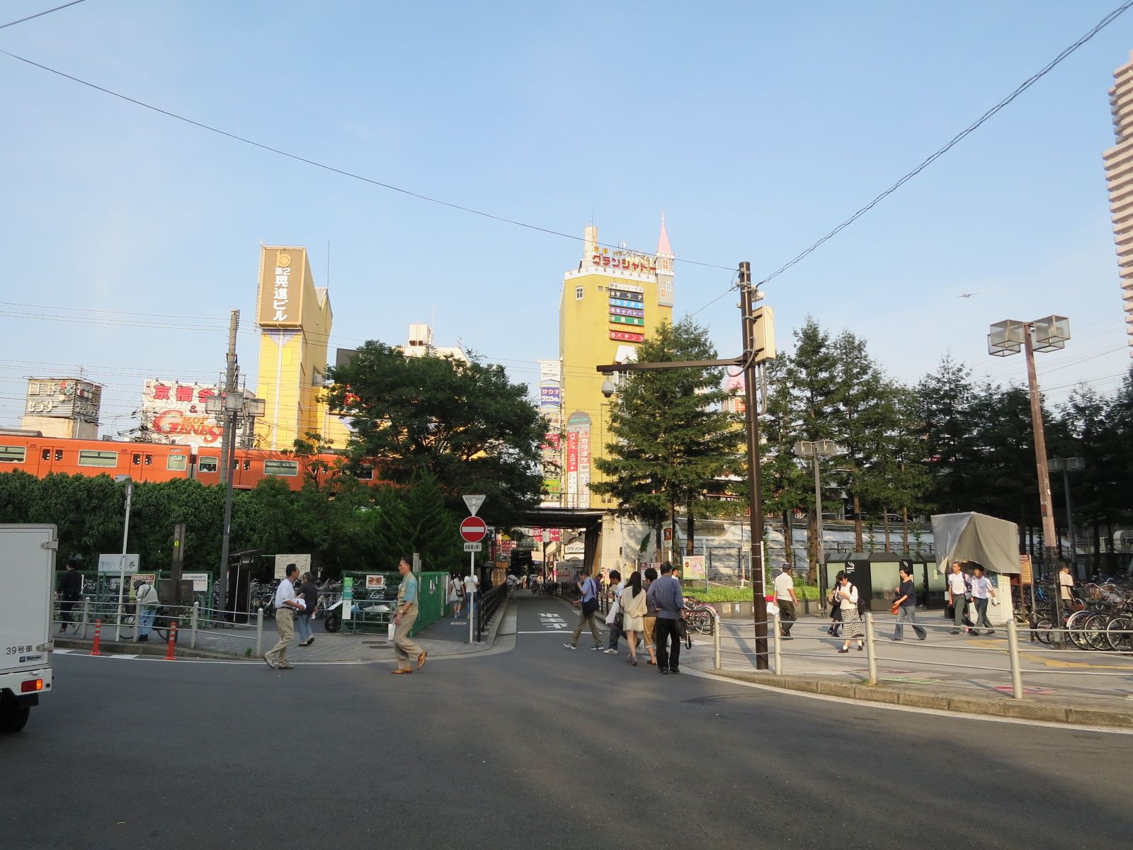 京橋駅まで徒歩3分