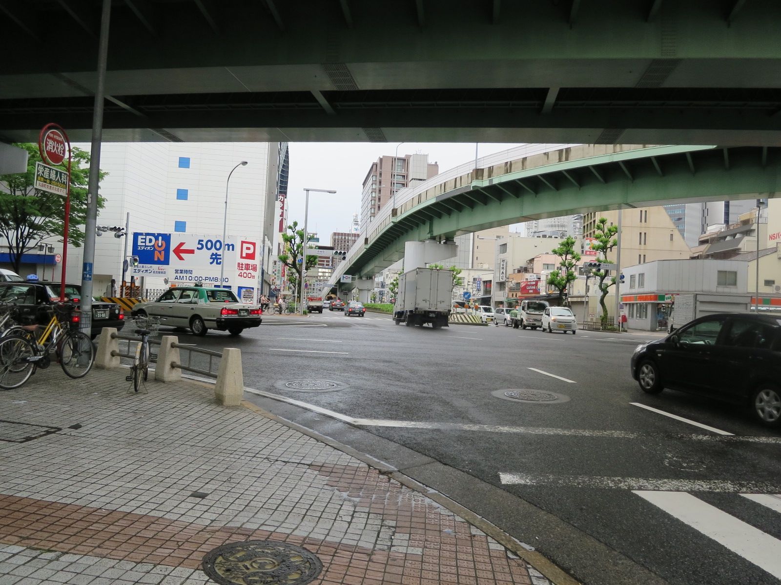 交通量の多いオフィス環境