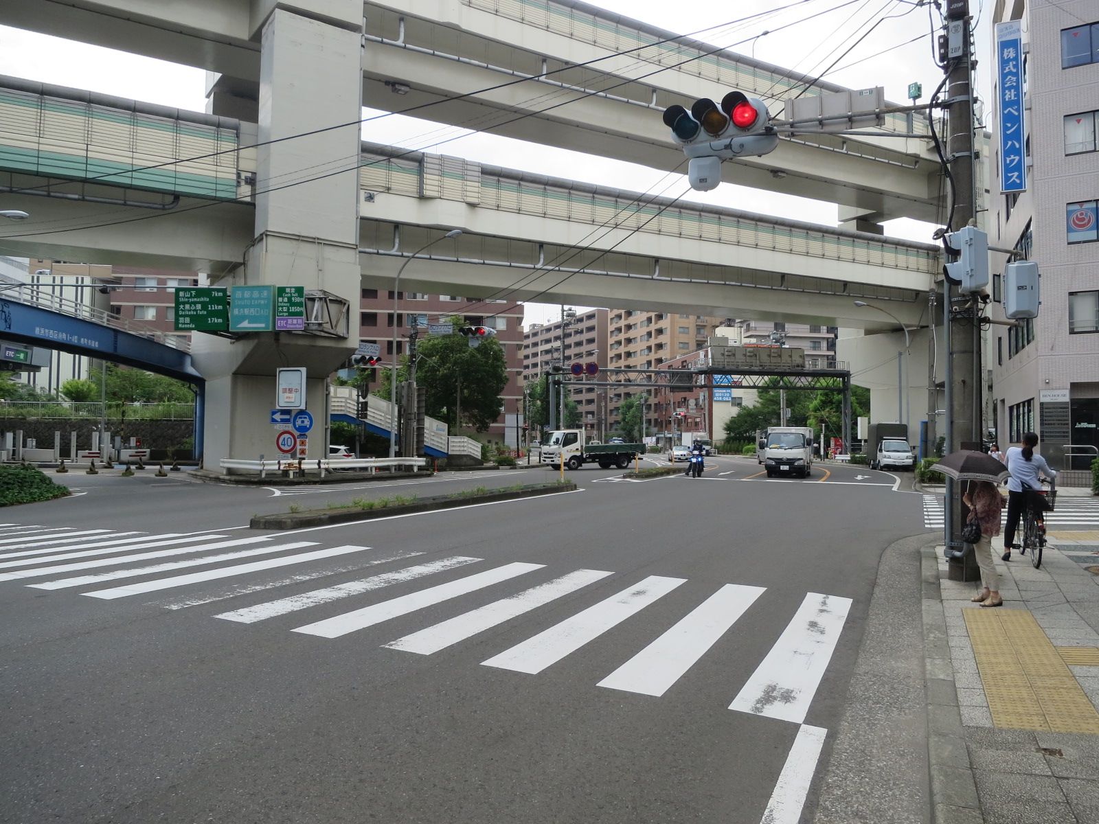 首都高速神奈川2号三ツ沢線