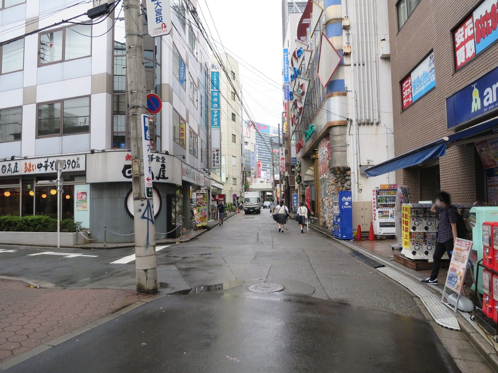 オフィスビル前道路