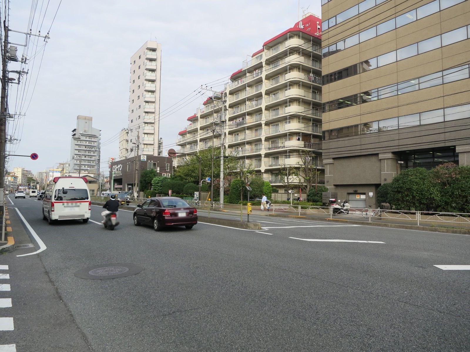 ケイヒン東大井ビル前面の第一京浜