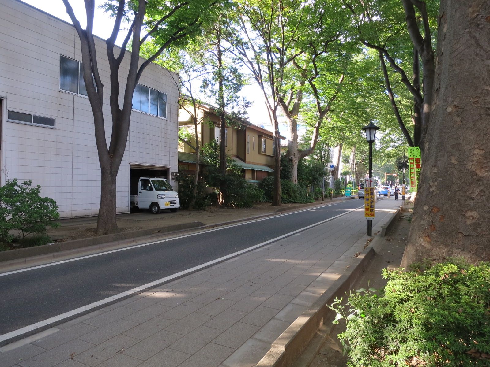 大宮ATビル前面の道路