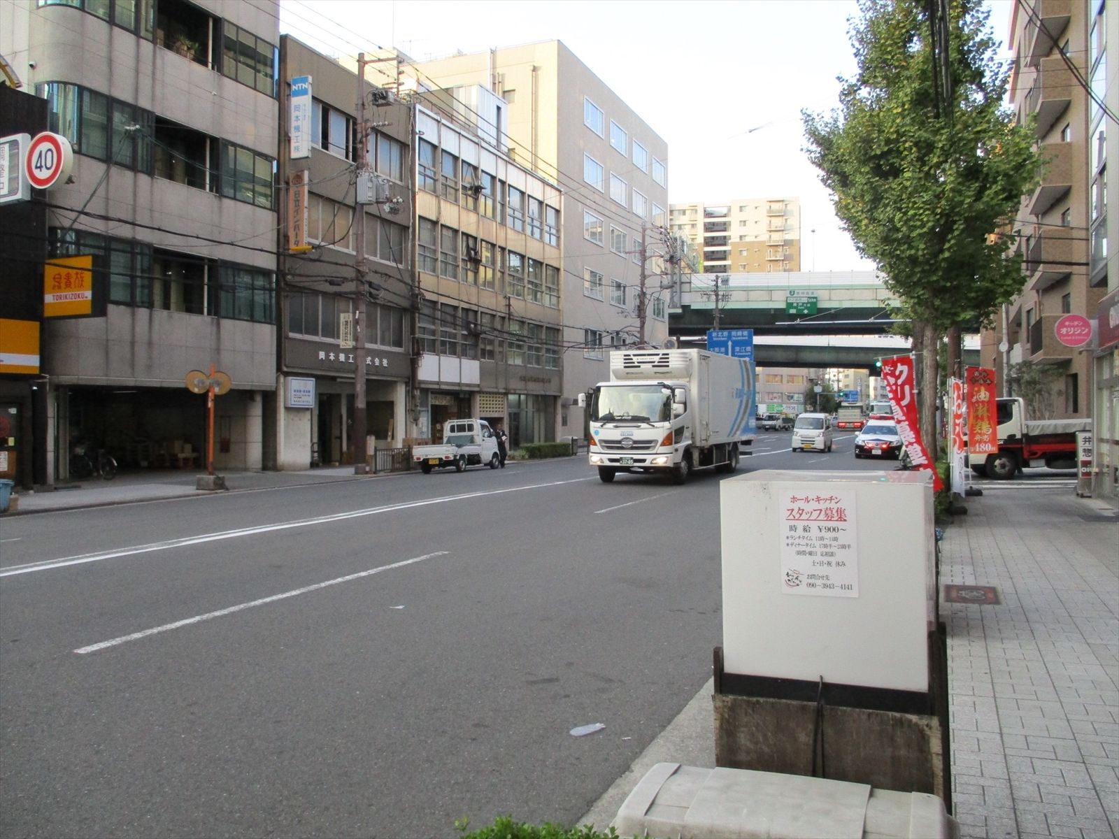 あみだ池筋沿いに立地