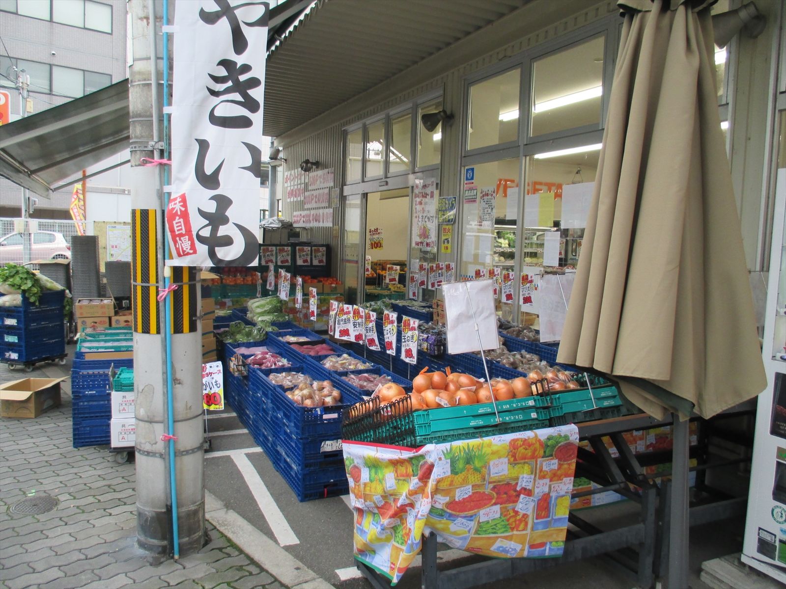 隣の店舗