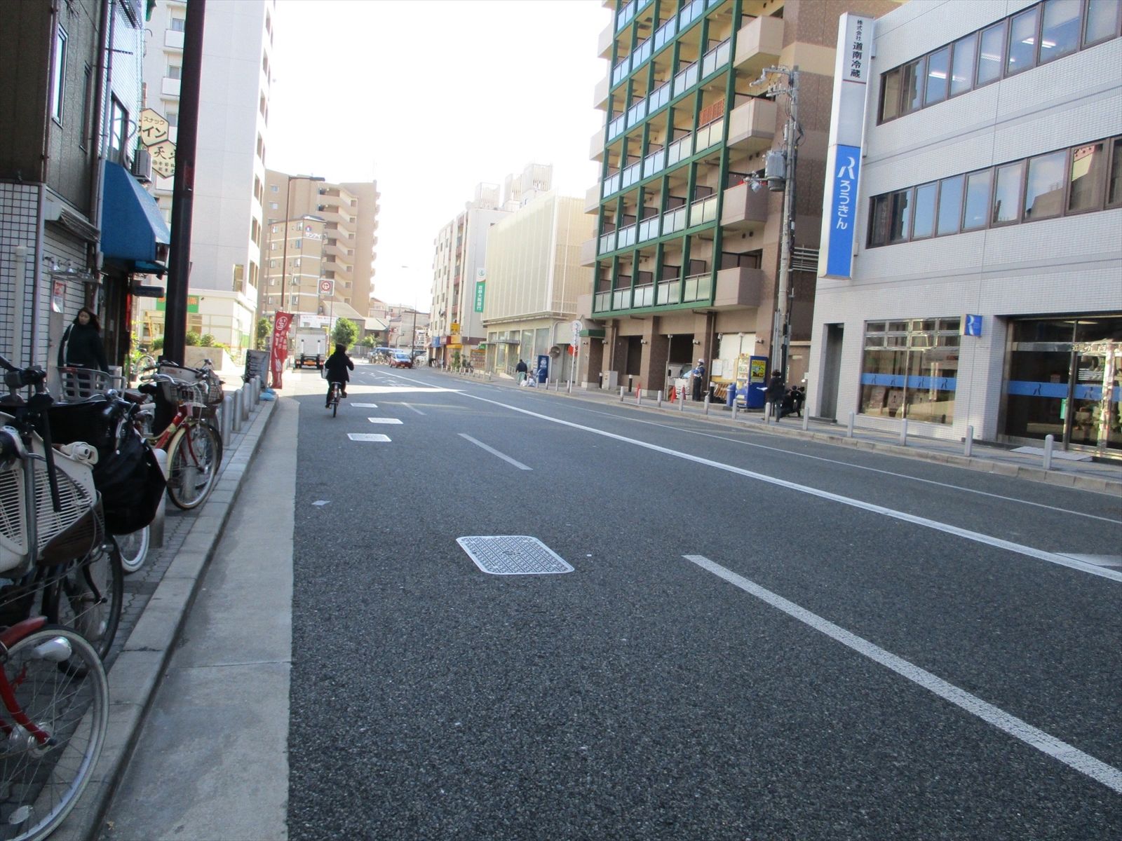 野田ロイヤルビル前面の道路