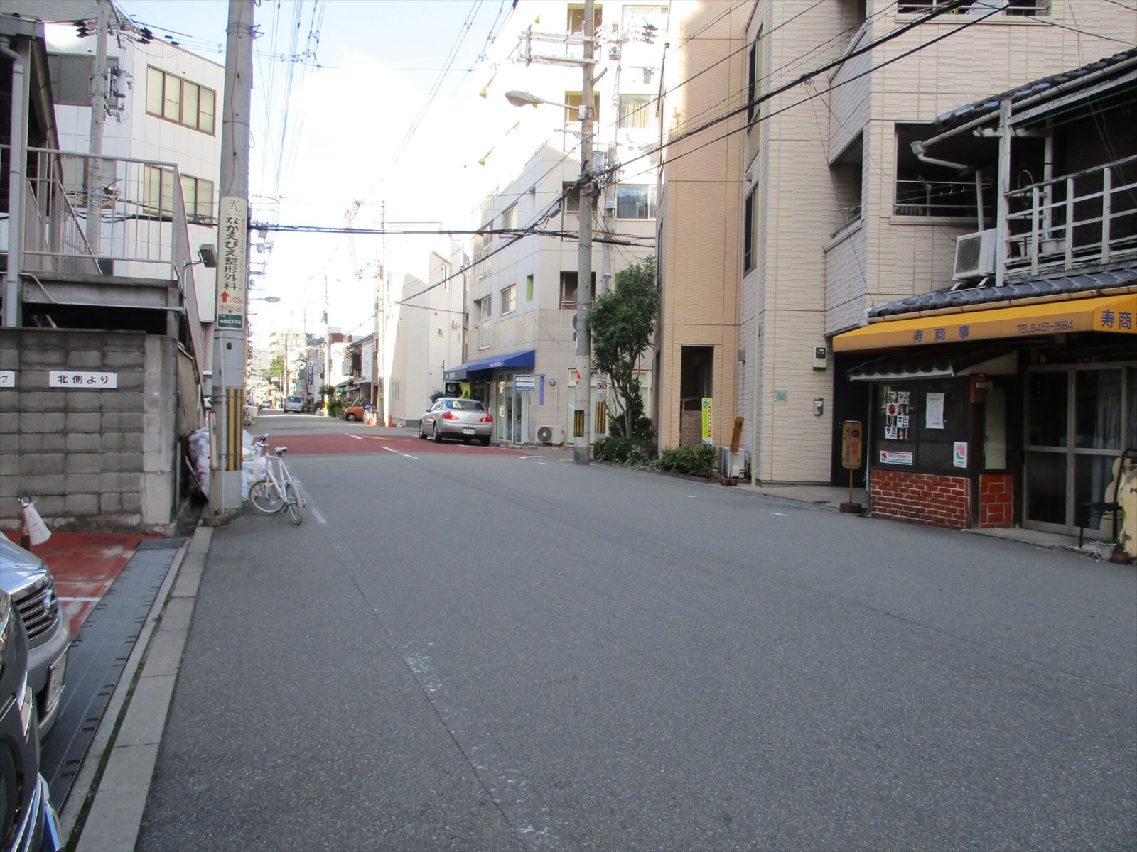 NODAEBIEビル前面の道路