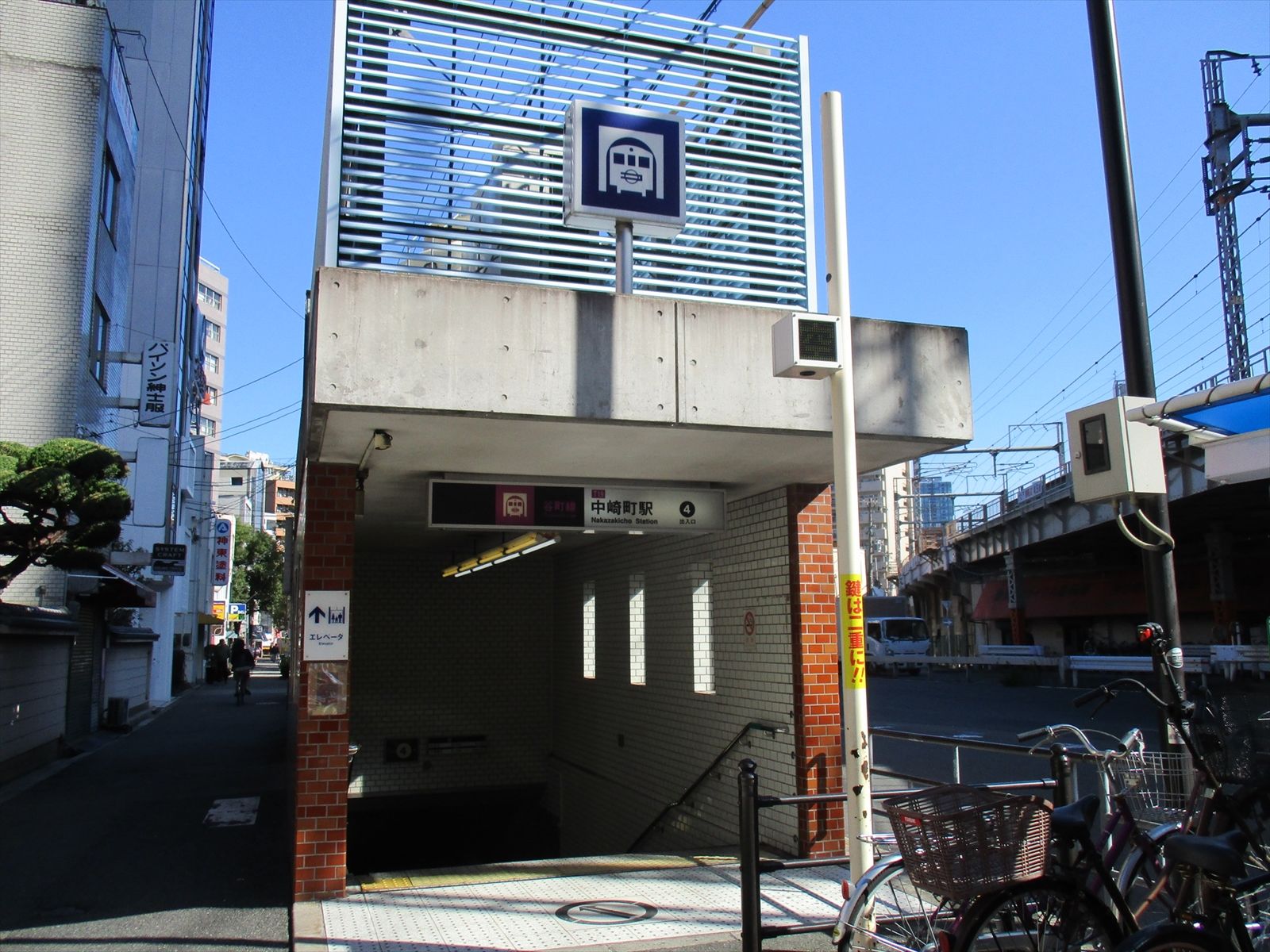 「中崎町駅」徒歩9分