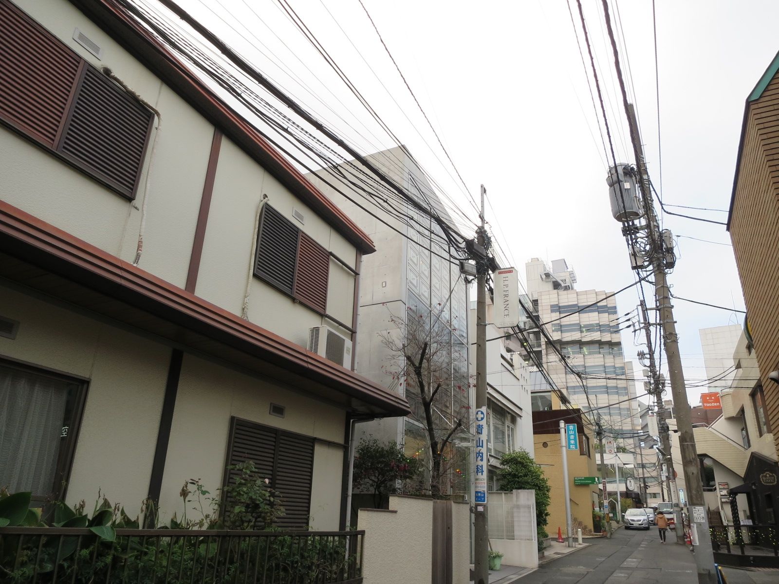 周囲は住宅・オフィス街
