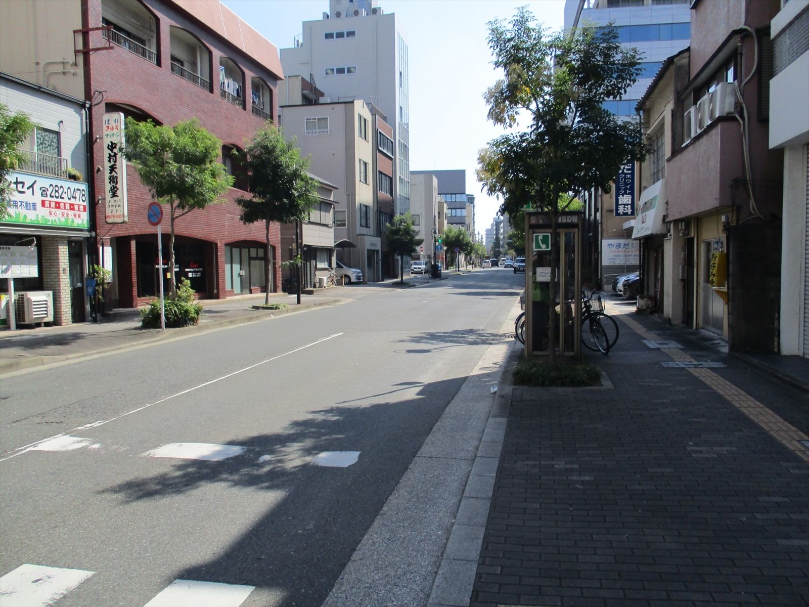 博多古門戸アパートメント前面の土居通り