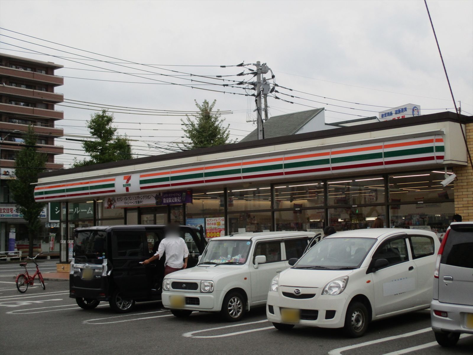 徒歩4分のセブンイレブン博多東光寺町店