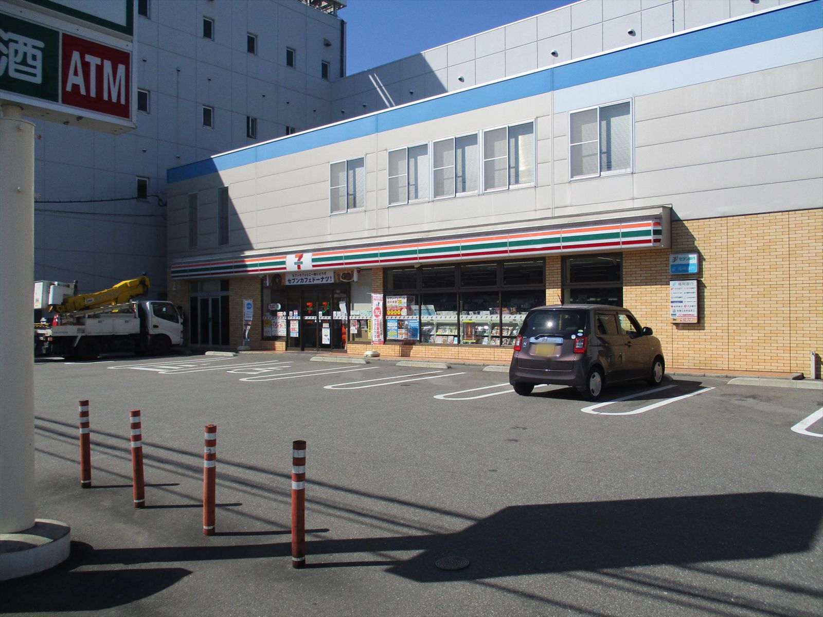 徒歩6分のセブンイレブン博多東比恵3丁目店