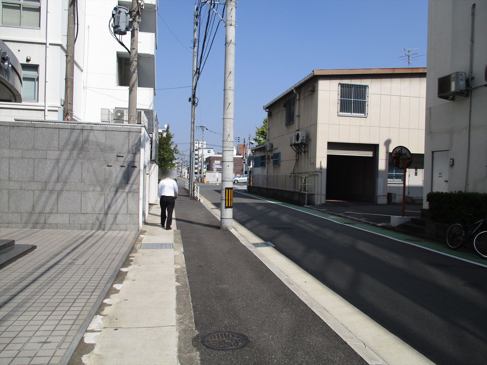 ツヅキ博多ビル前面の通り