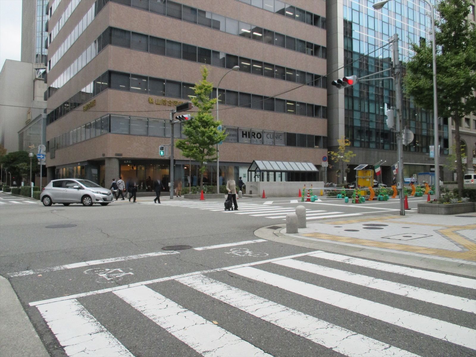 三宮京町ビル前面の通り