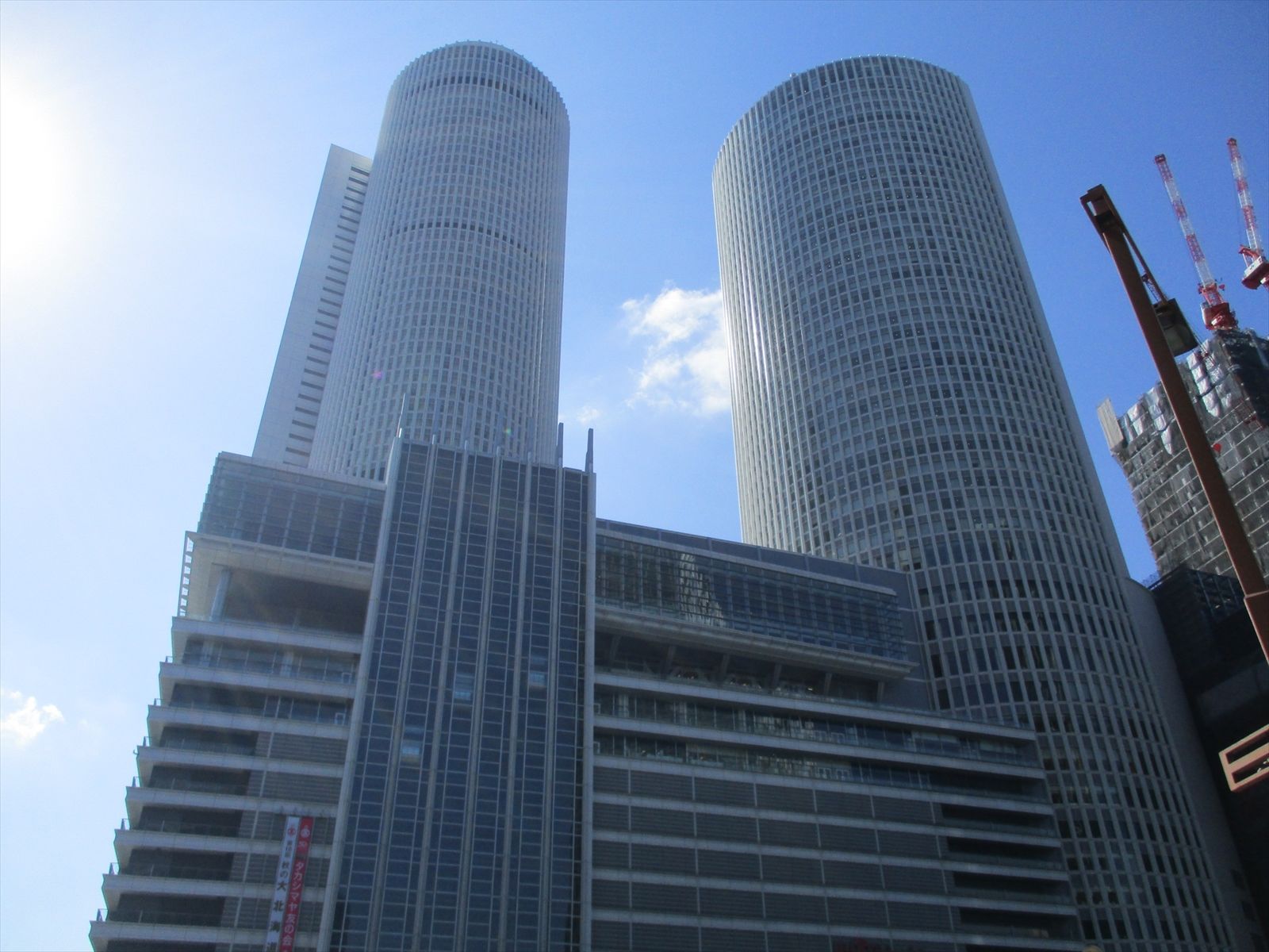 最寄りの「名古屋駅」
