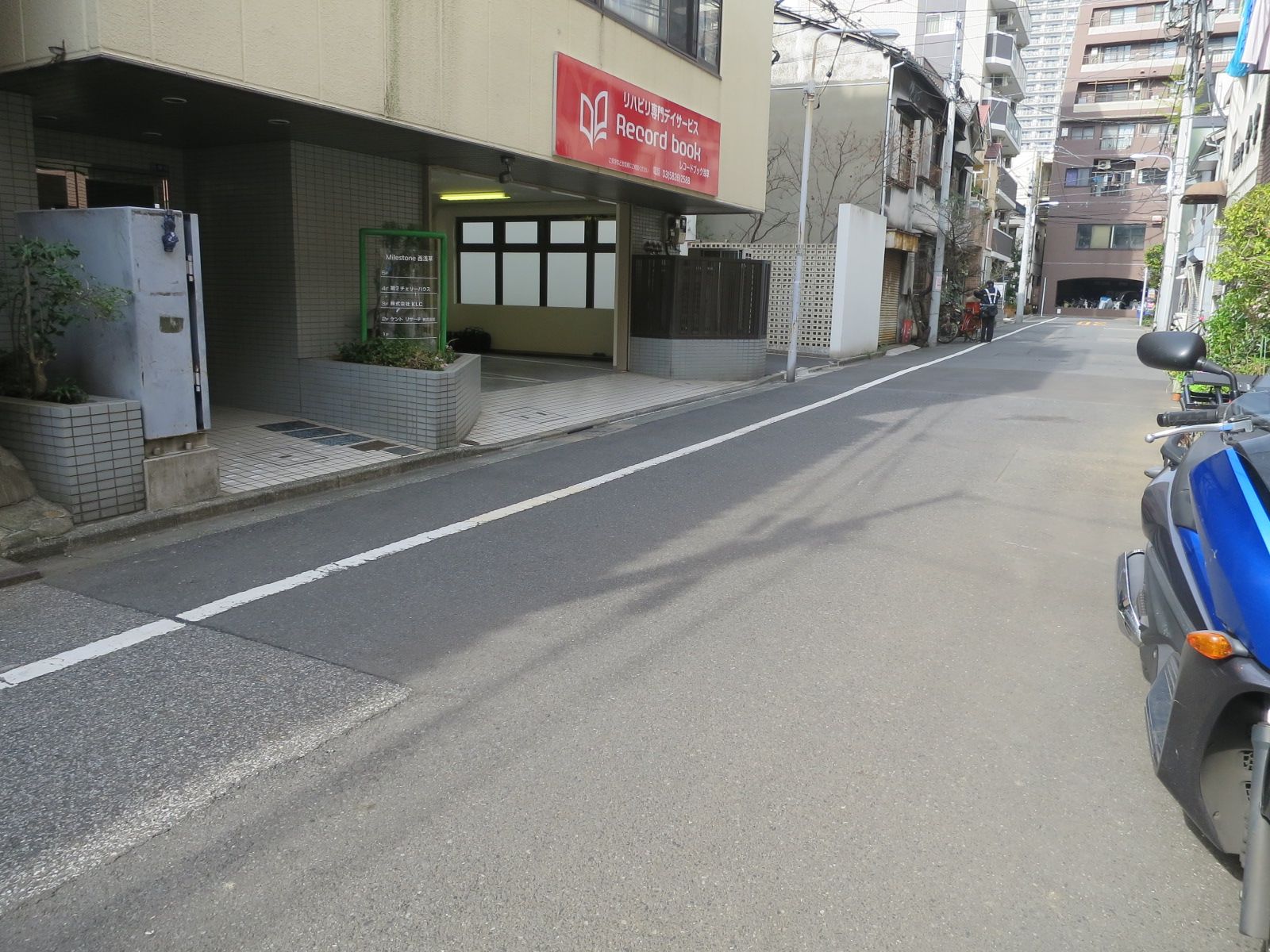 マイルストーン西浅草前面の通り