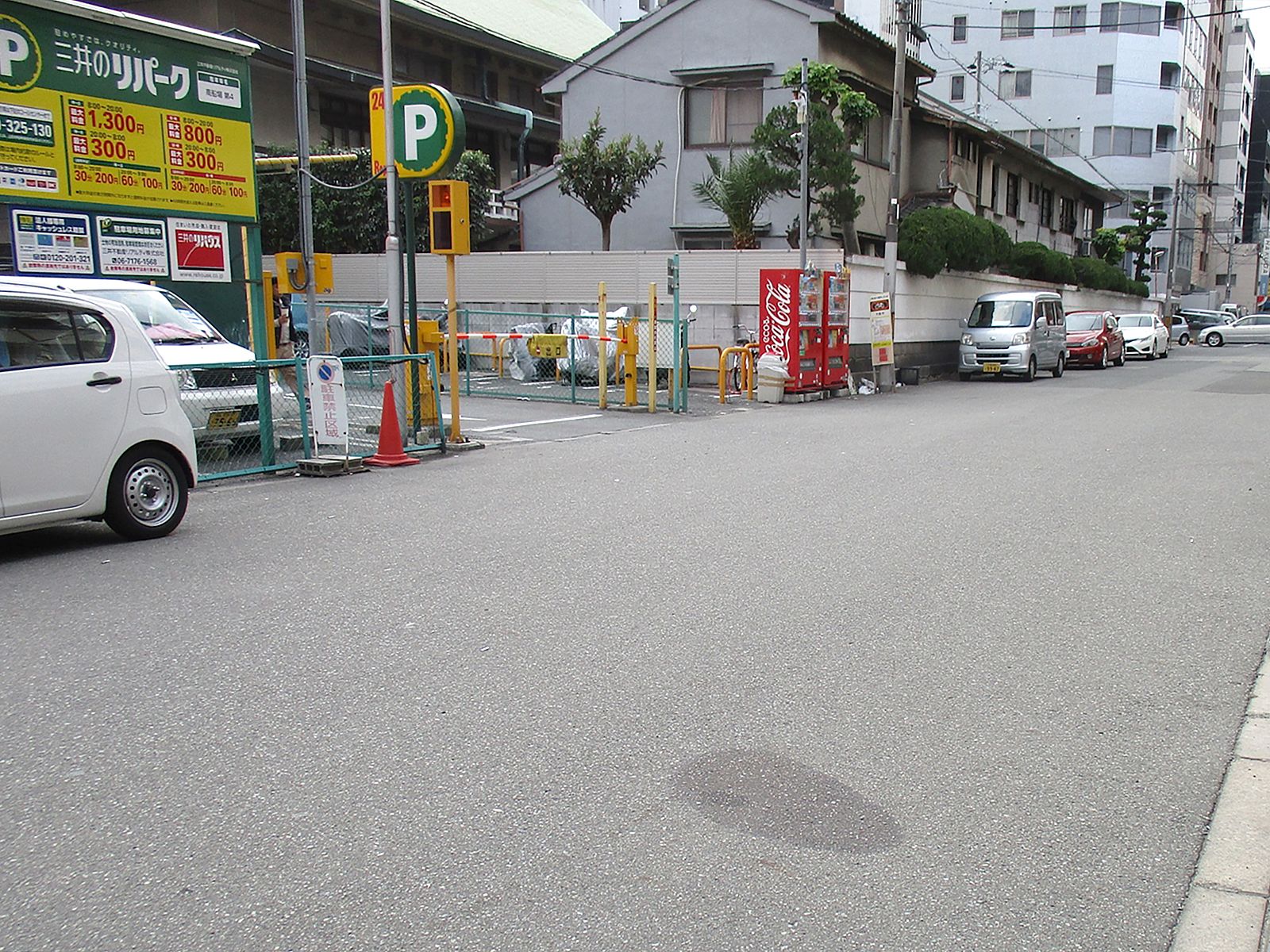 イマス南船場ビル前面の通り
