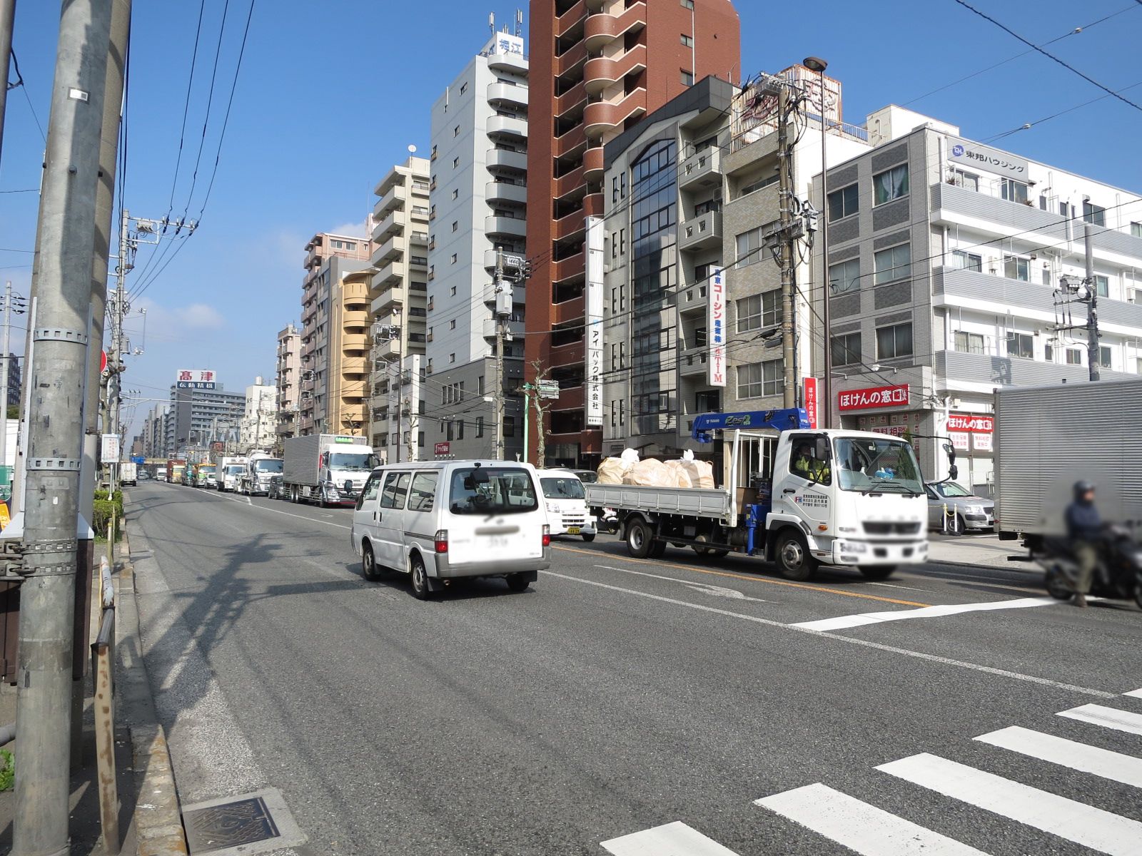 翔侑啓ビル前面の第一京浜
