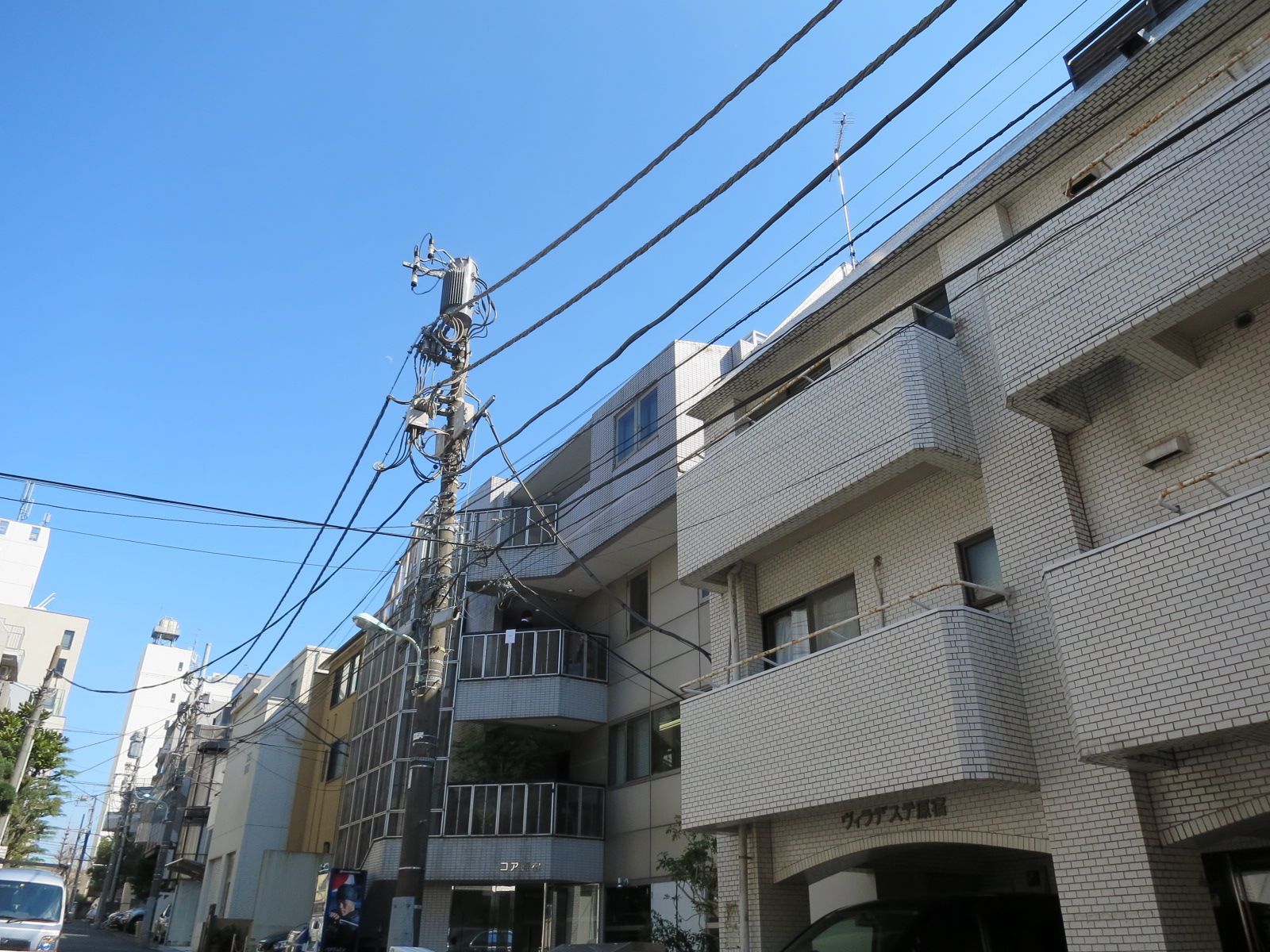 周囲はオフィス・住宅街