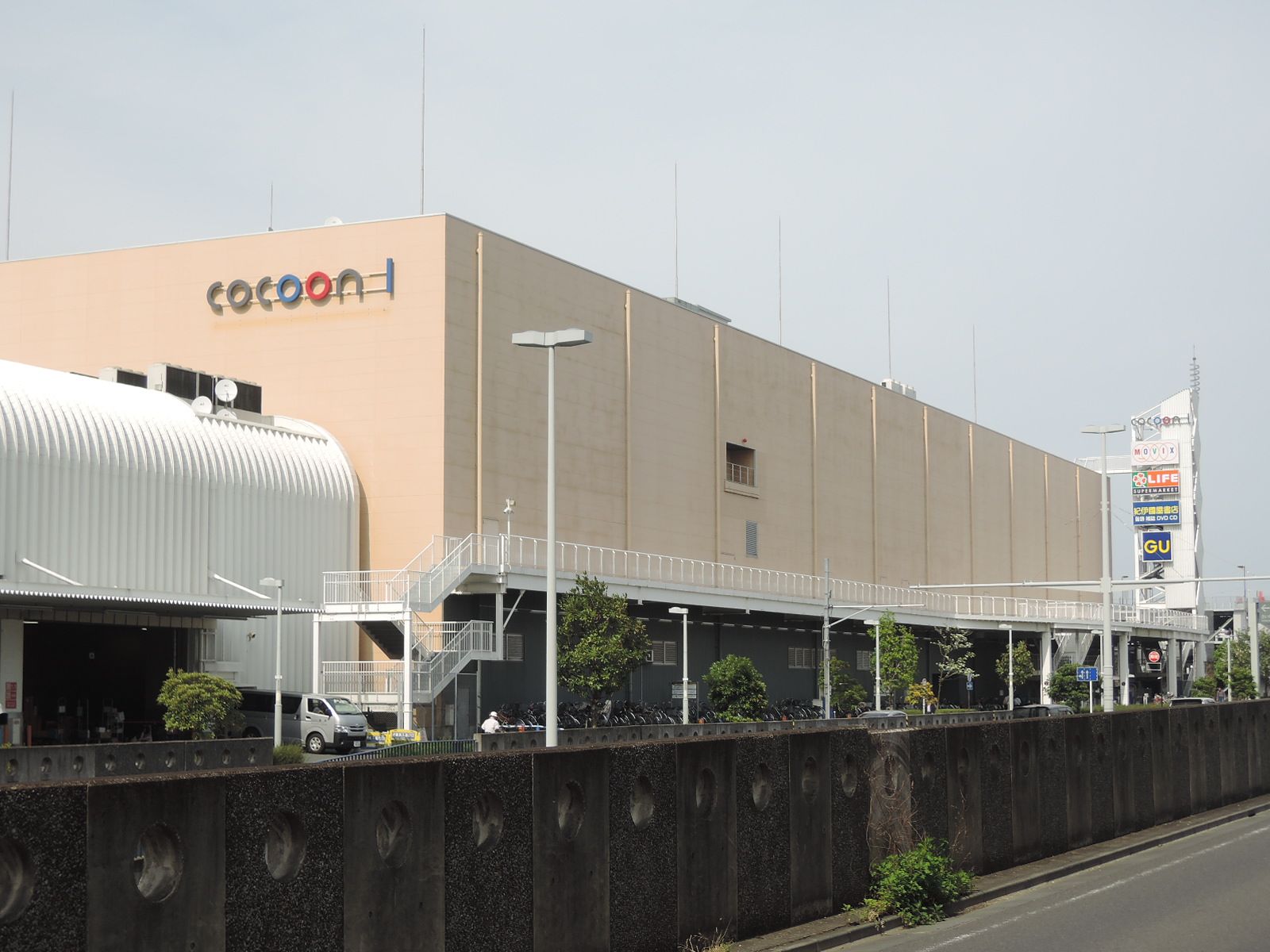 通り向かいのコクーンシティ
