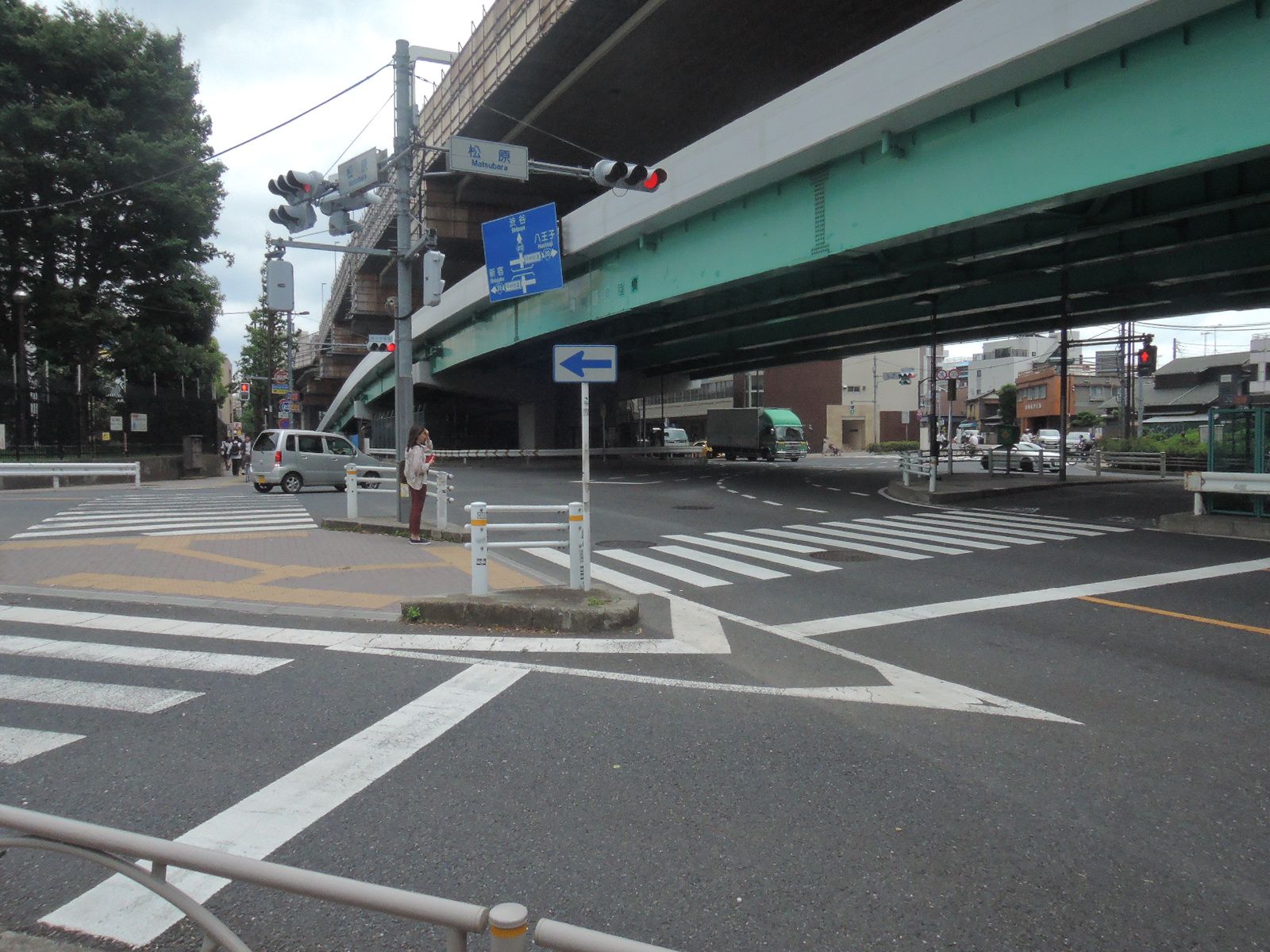 首都高速道路が通る