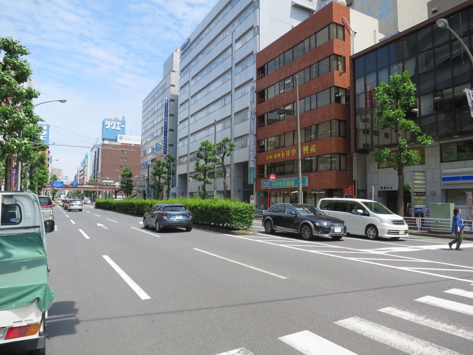 第2安田ビル前面の通り