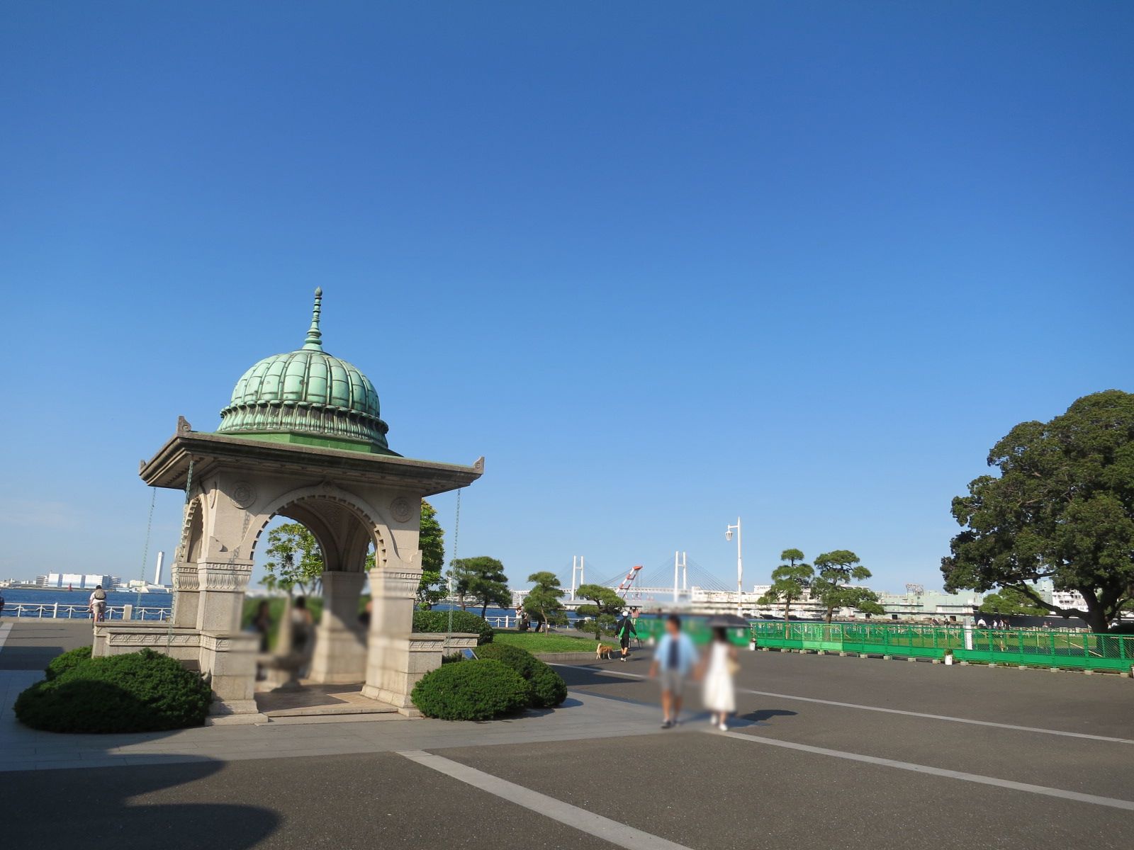 徒歩3分の山下公園