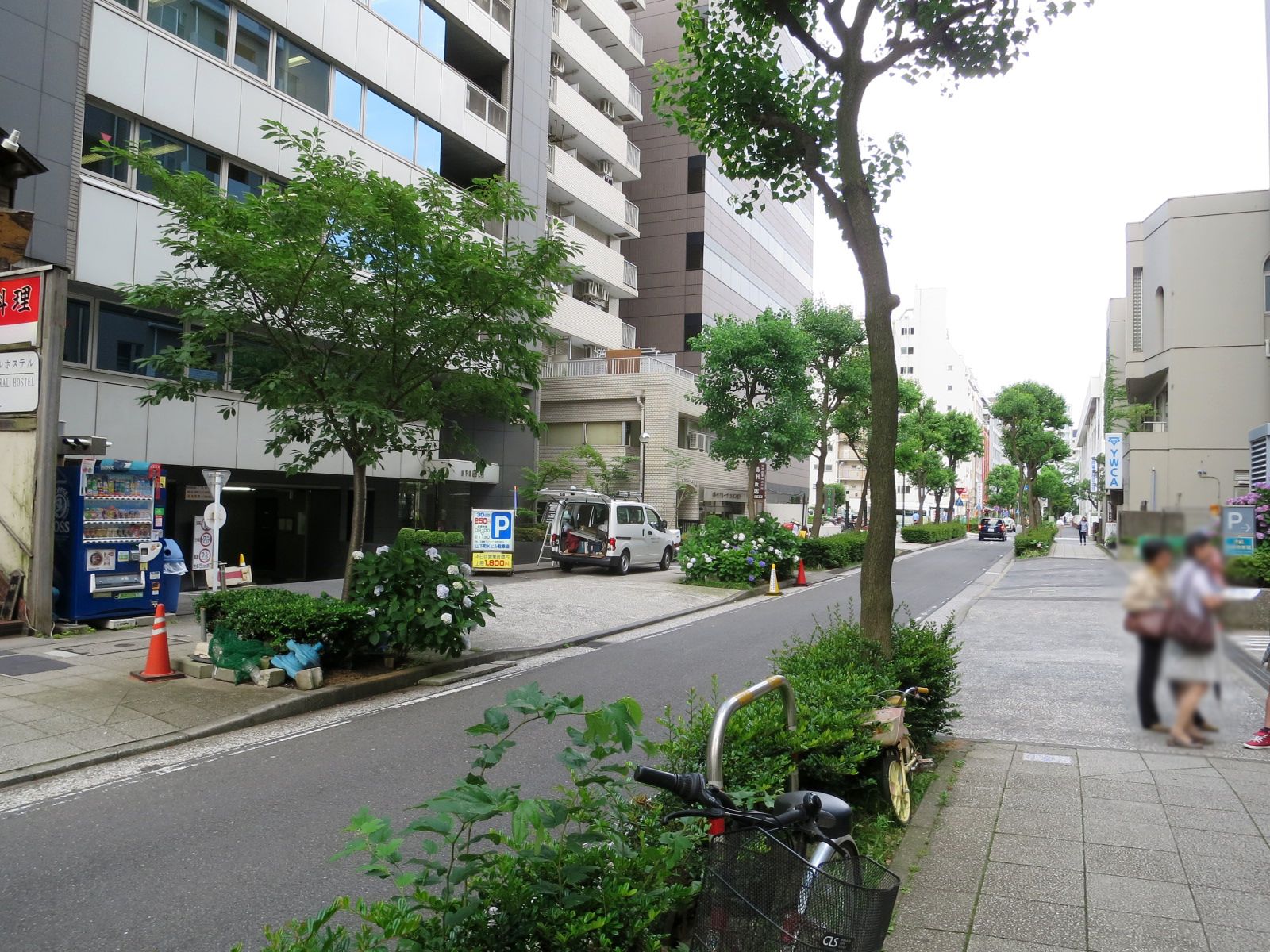 山下町Kビル前面の通り