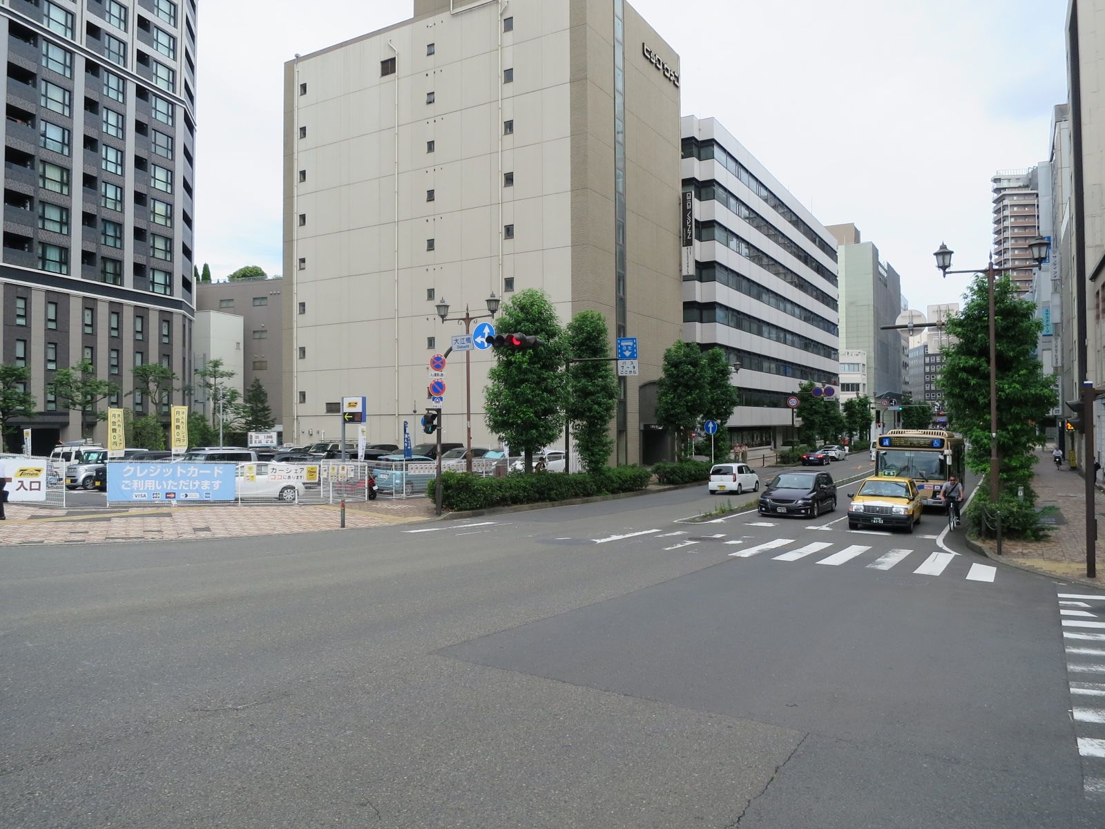 尾上町通り・大江橋交差点近く