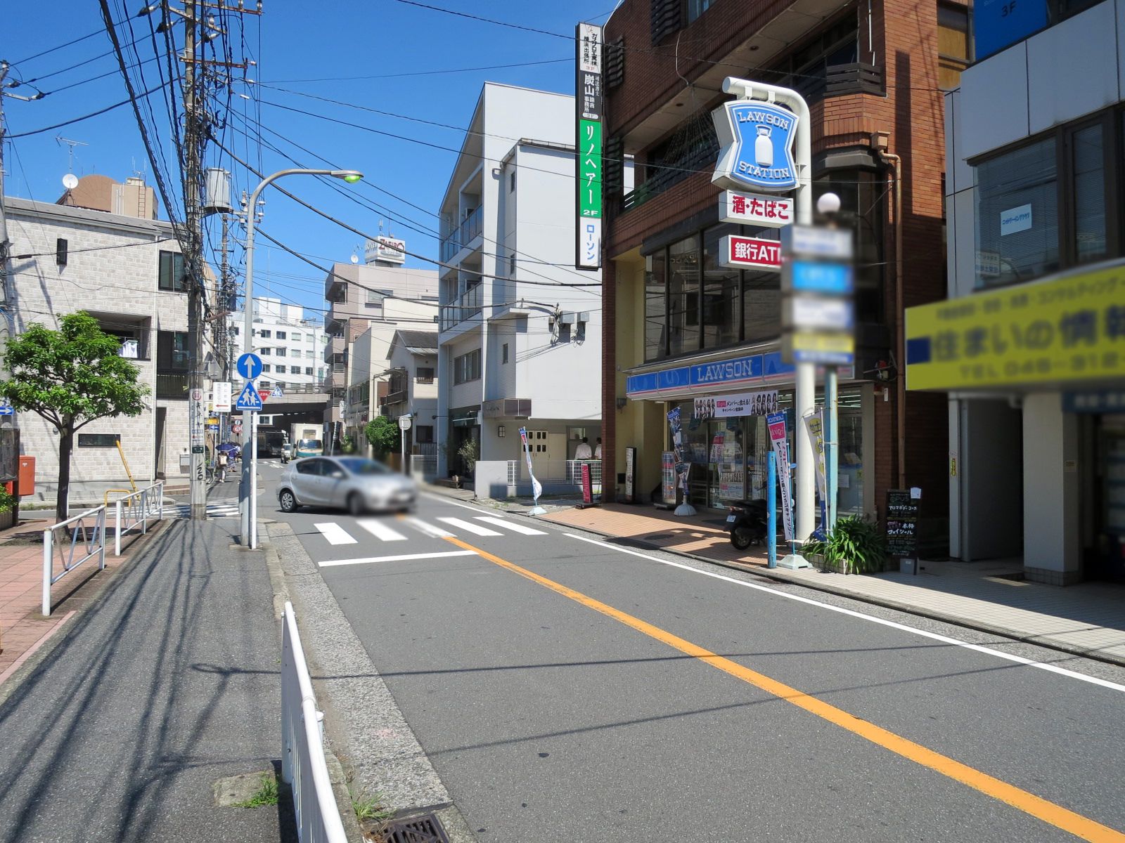 庄司横浜西口ビル前面の通り