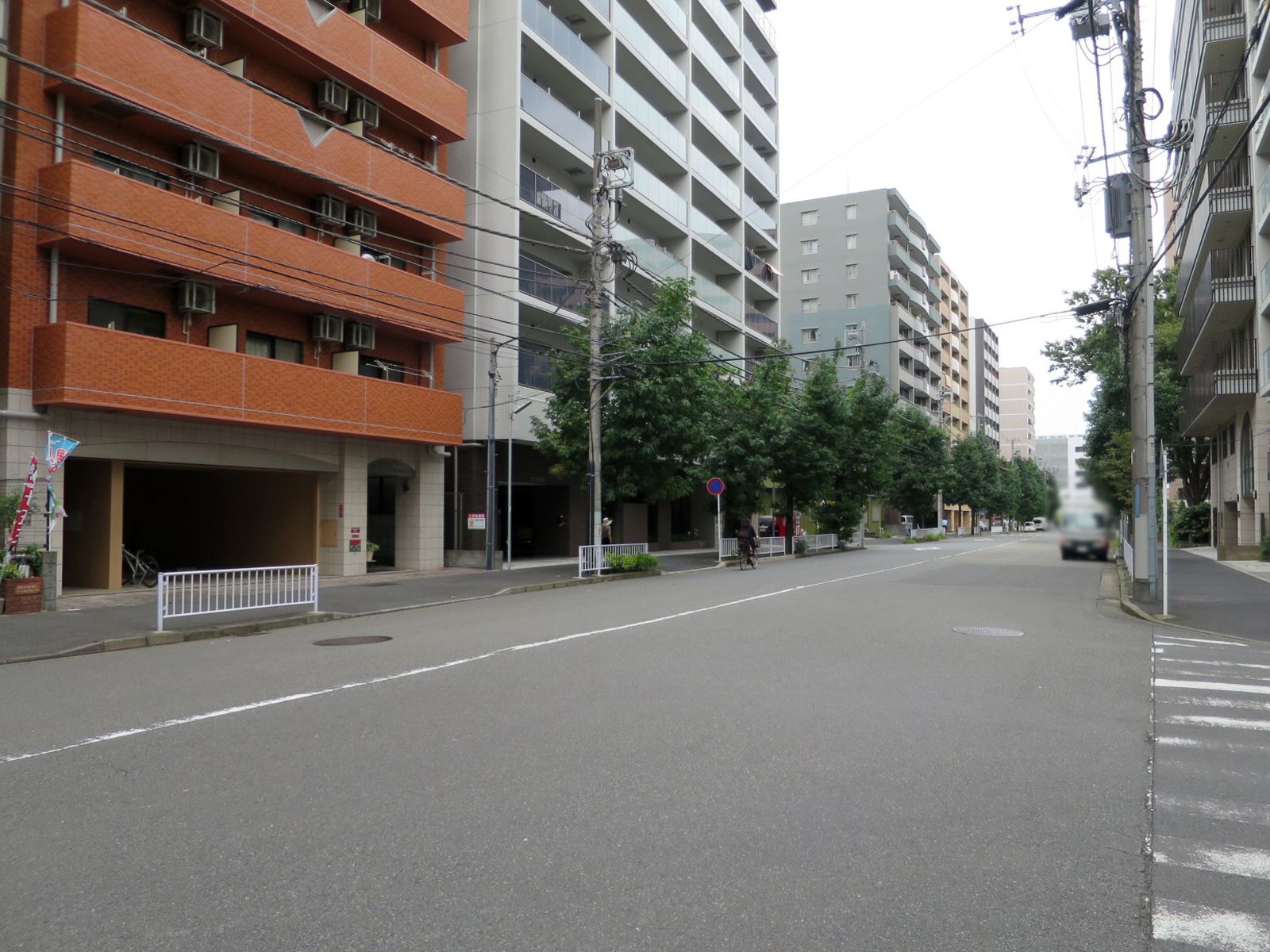 今野ビル前面の通り