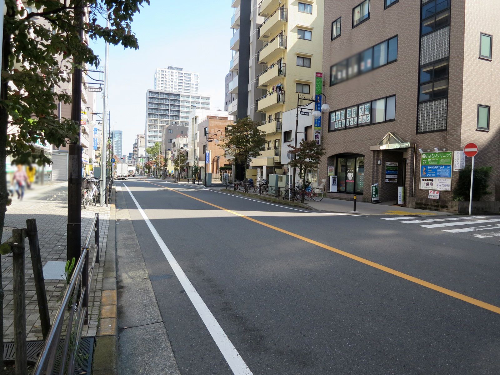ニチエーイン川崎25前面の通り