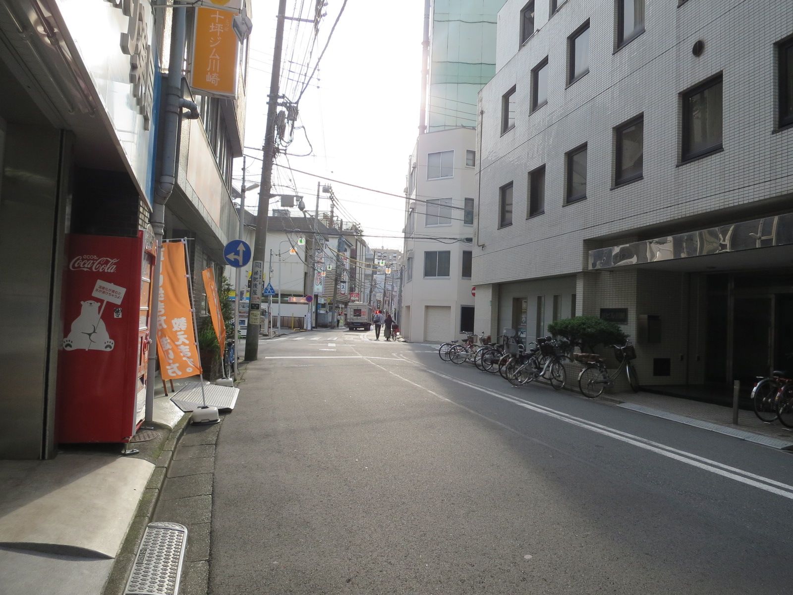 林ビル川崎前面の通り