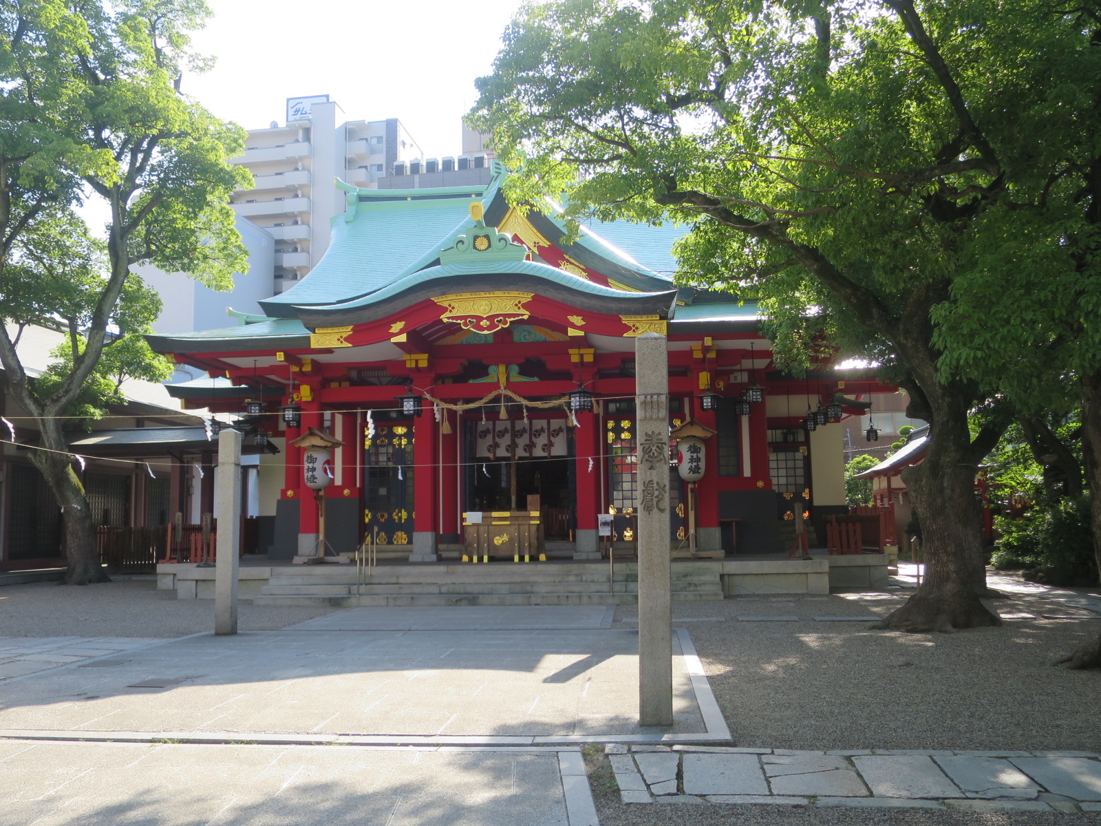 近くの御霊神社