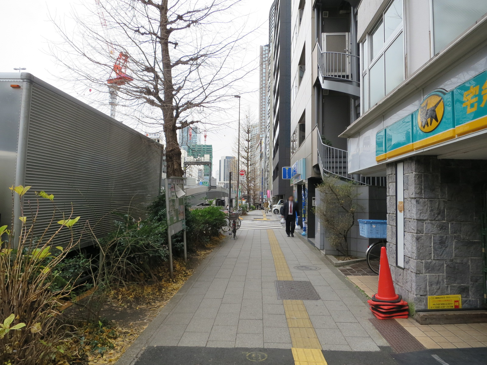 帝都渋谷ビル前面の通り