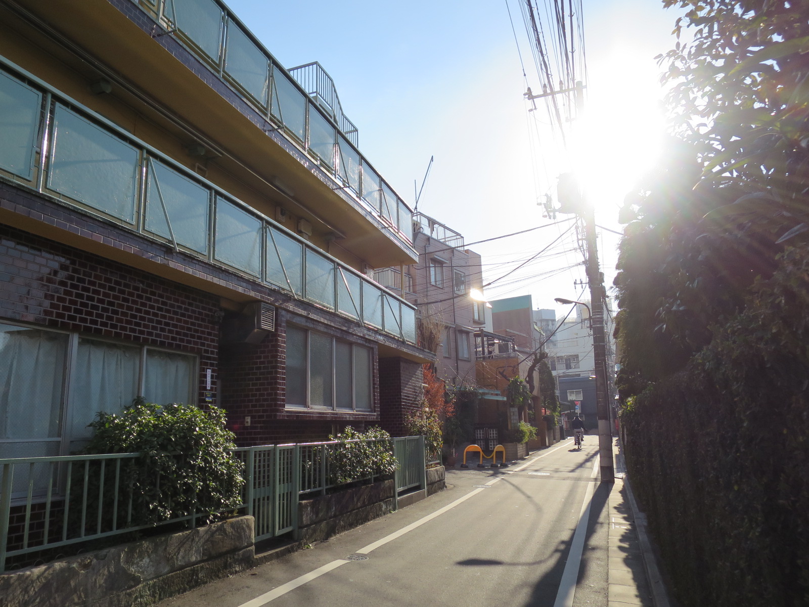周辺は住宅街で静かなエリア