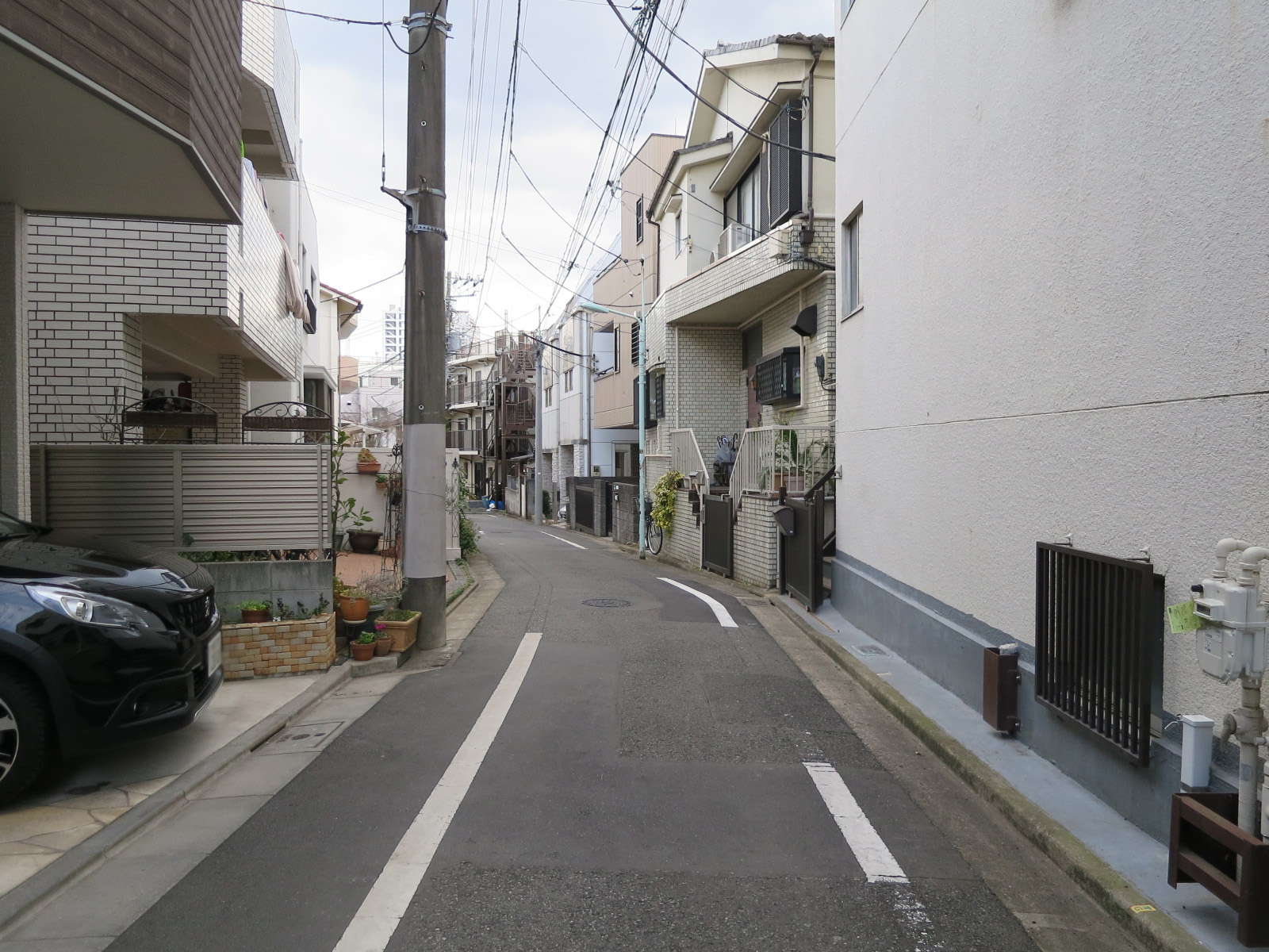 三井ビル前面の通り