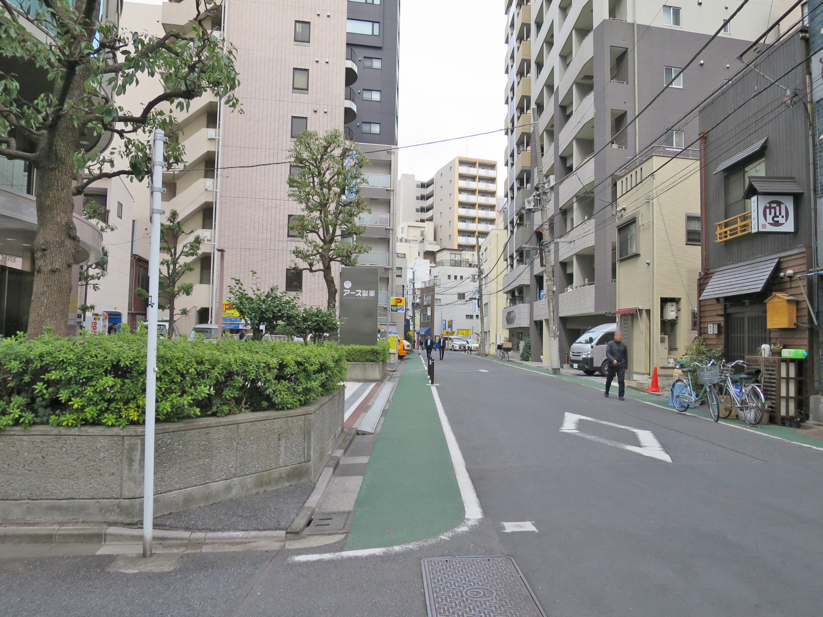 Act Terrace前面の通り