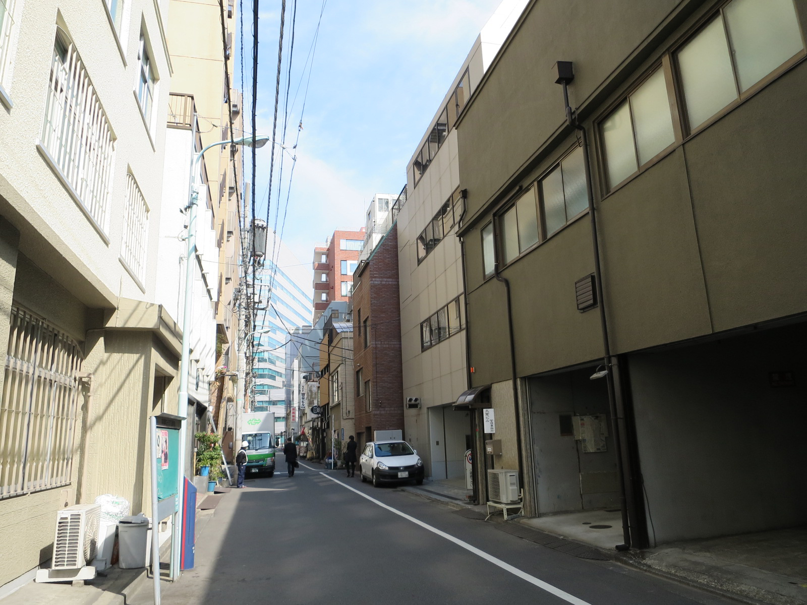 周辺は静かなエリア