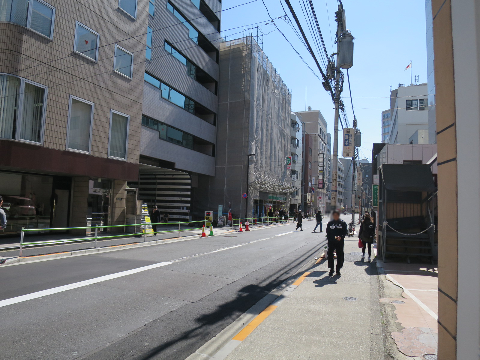 長井ビル前面の通り