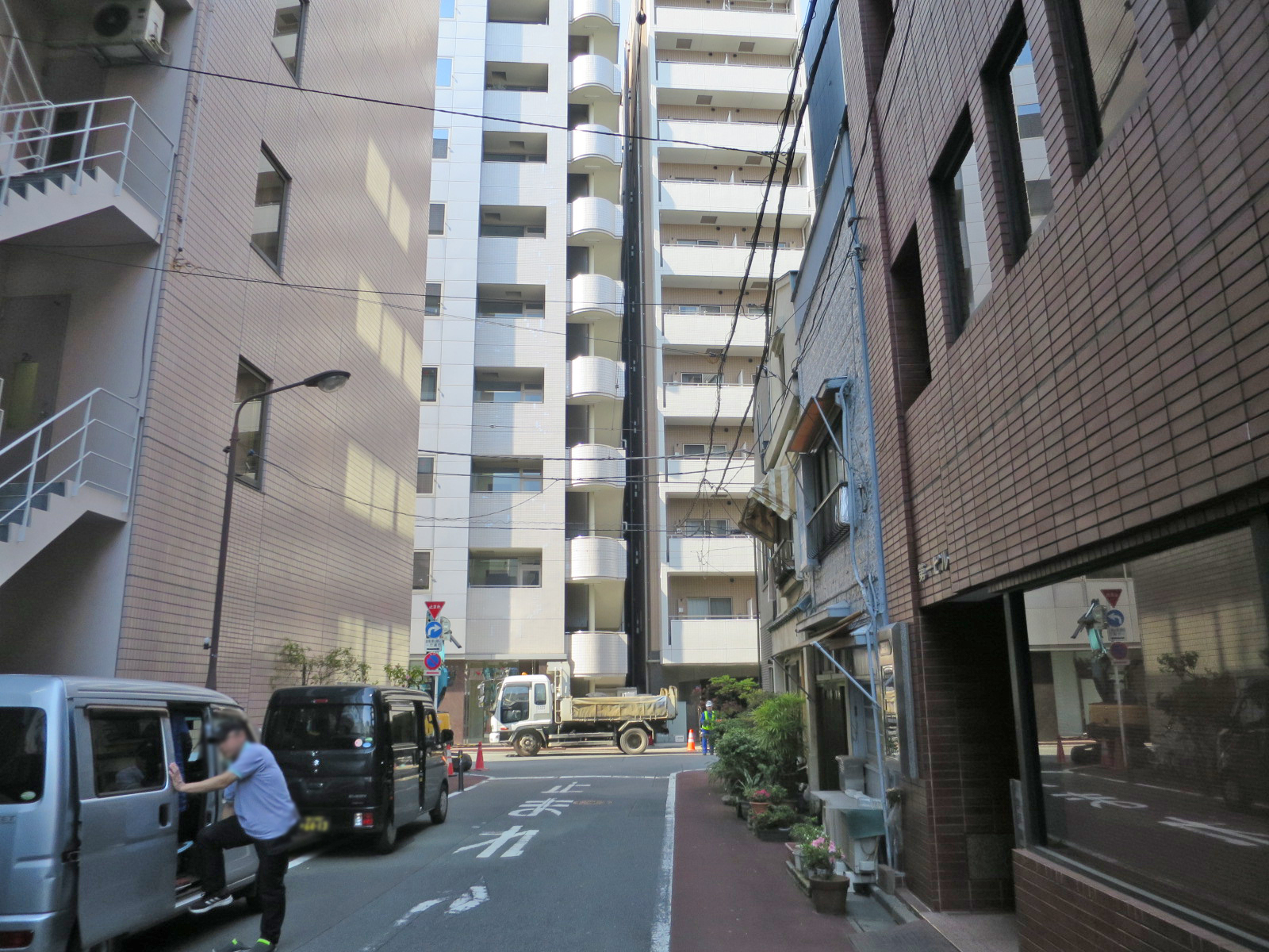 パークサイド7前面の通り