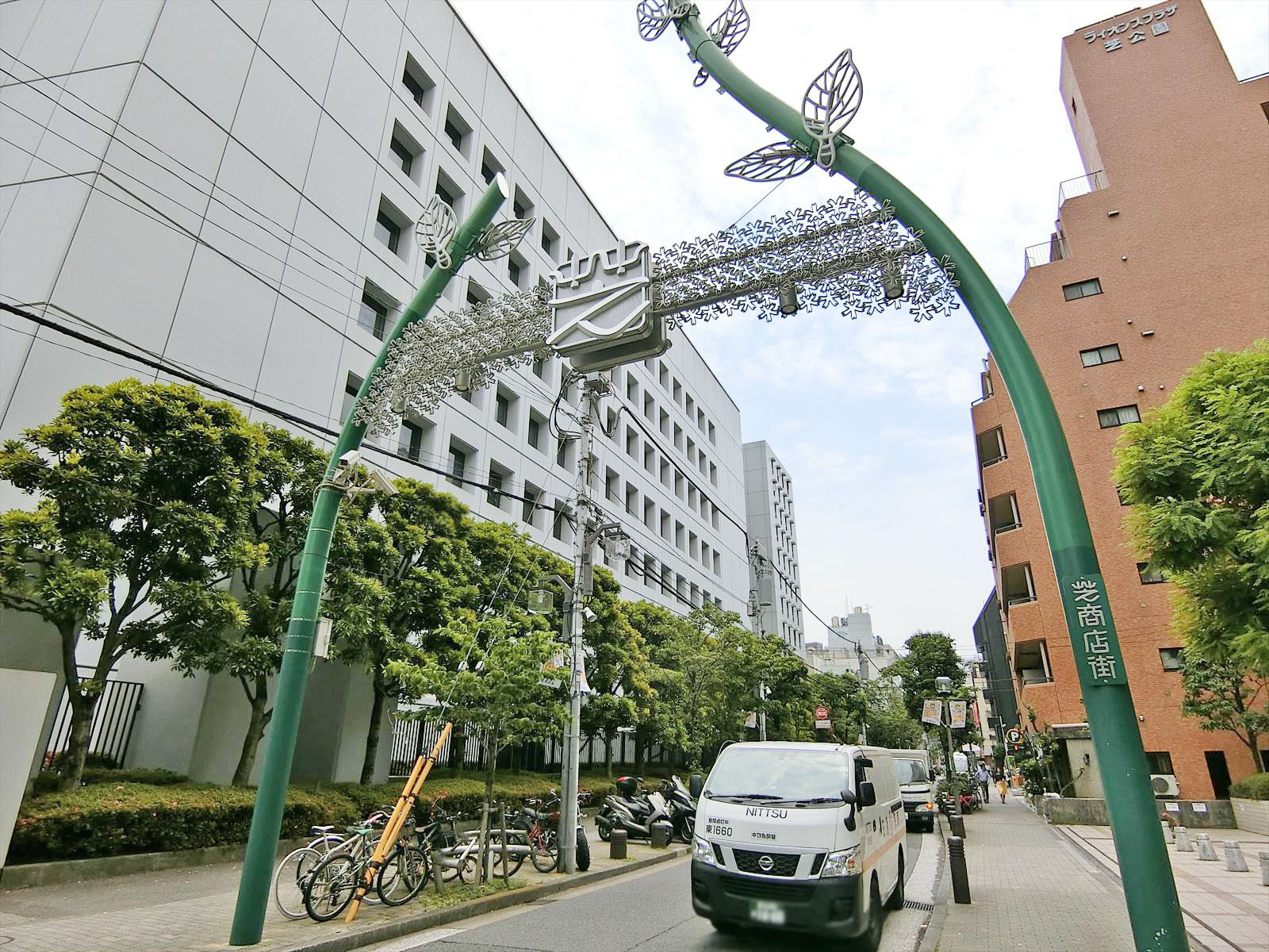 近隣の芝商店街
