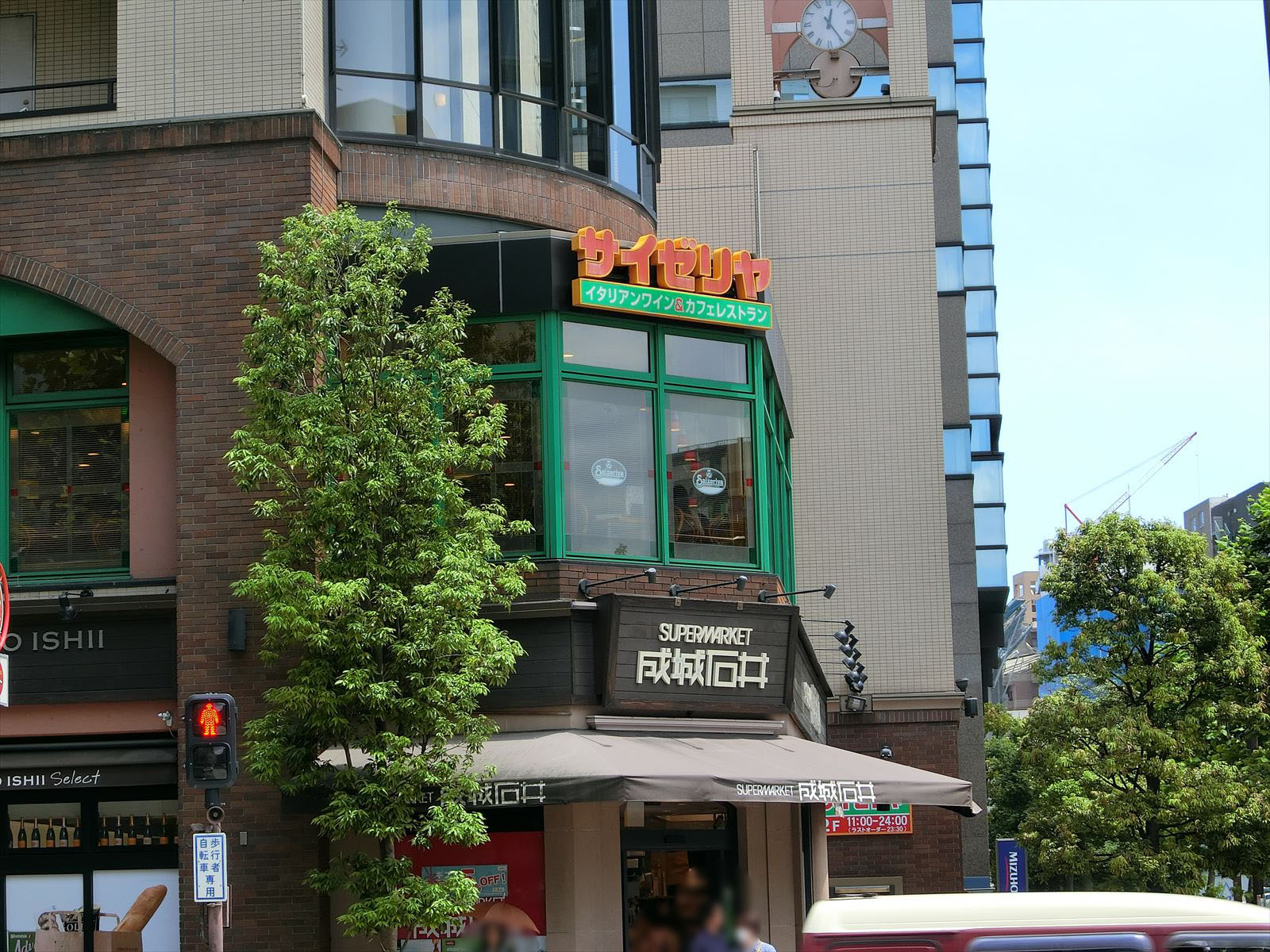サイゼリヤ日本橋浜町店までは徒歩6分